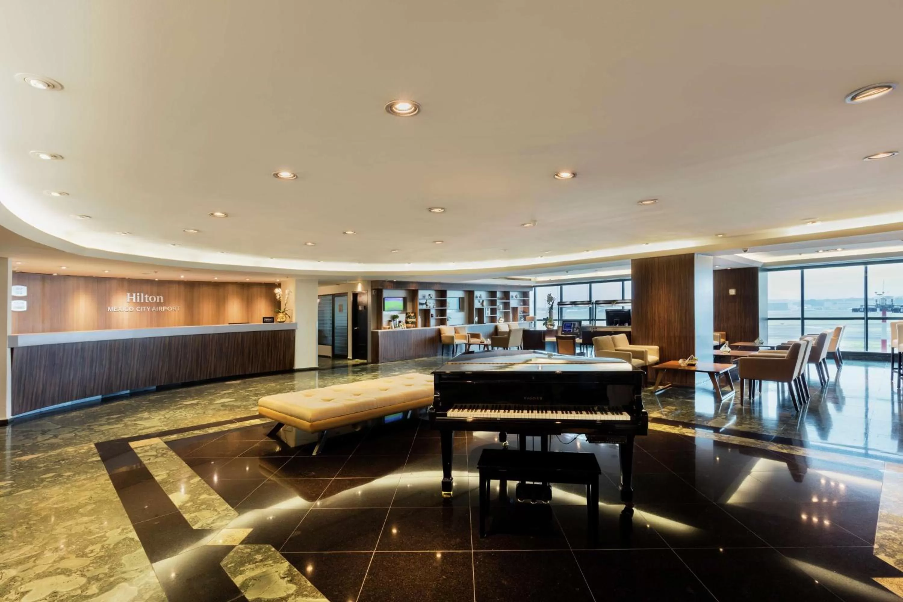 Lobby or reception in Hilton Mexico City Airport