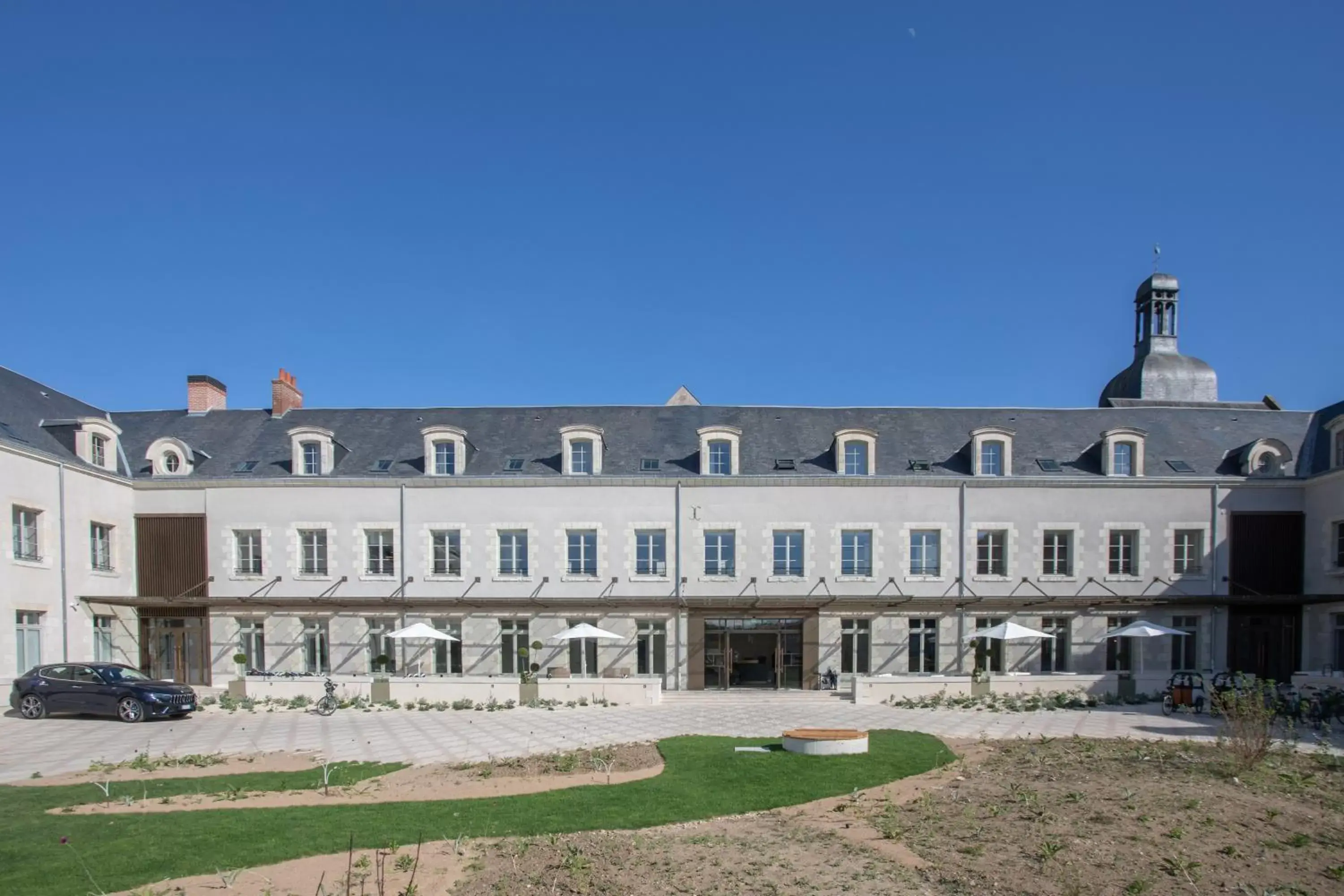 Property Building in Fleur de Loire