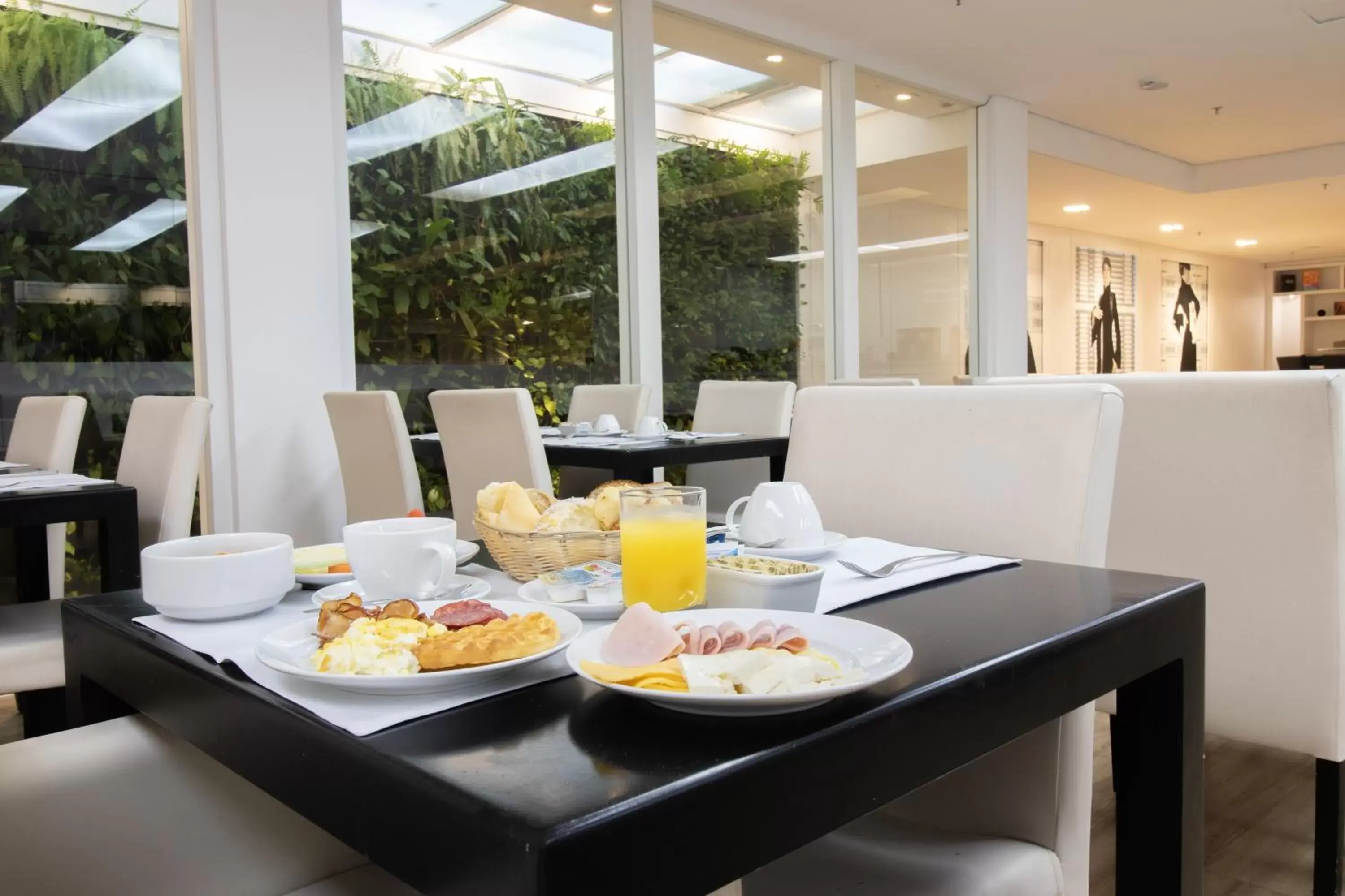 Dining area in Bossa Nova Ipanema