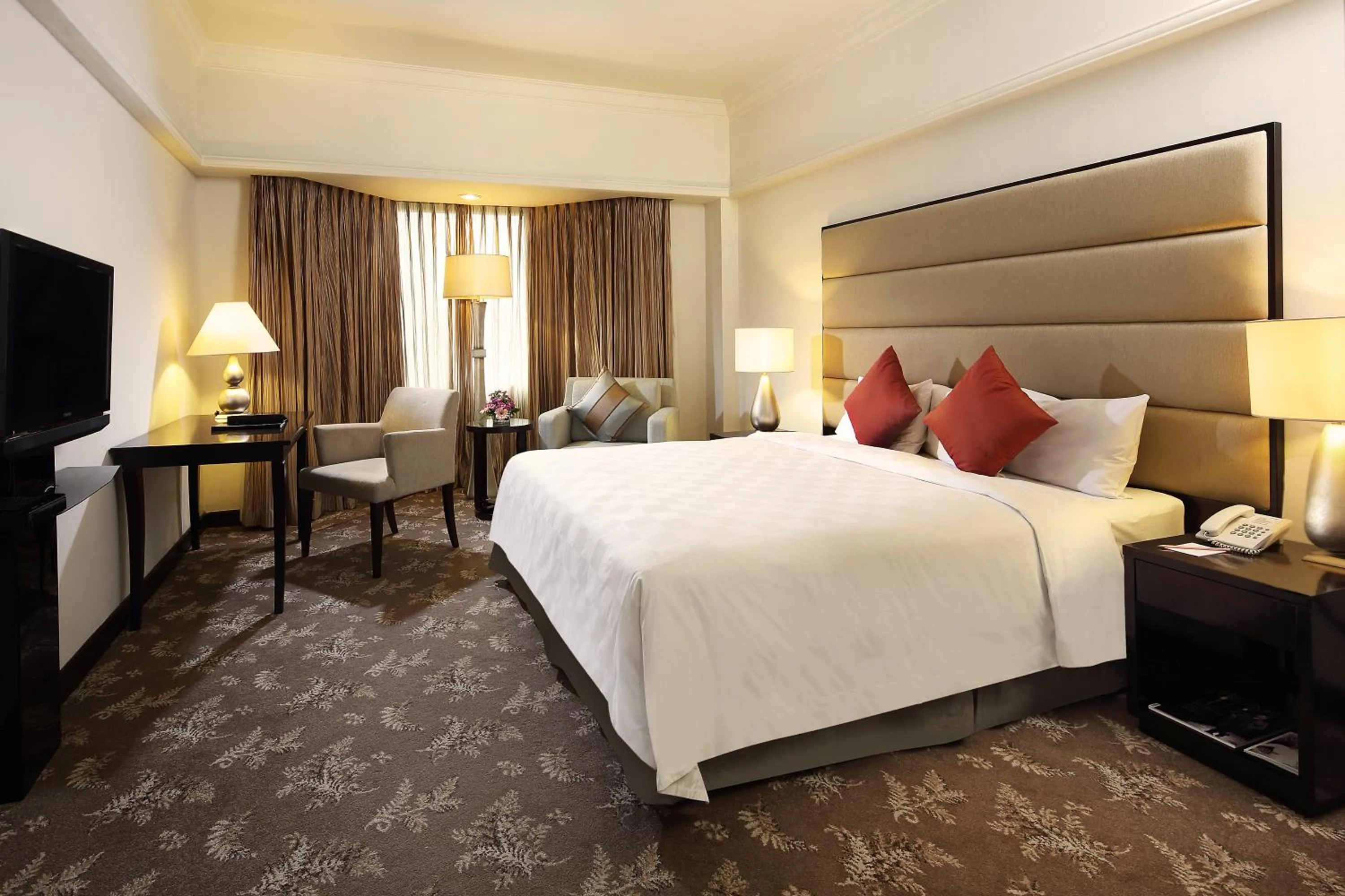 Photo of the whole room, Bed in Aryaduta Pekanbaru