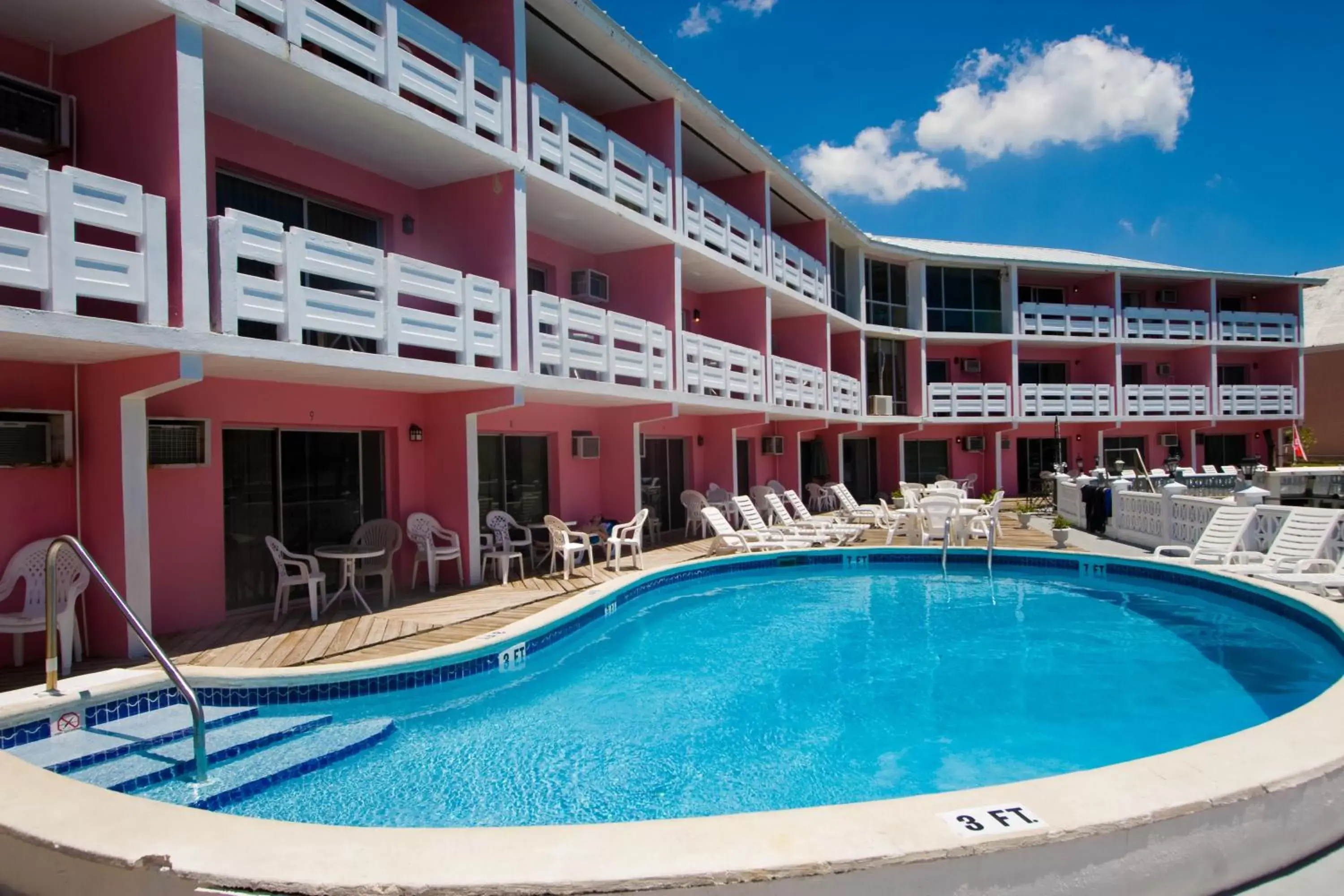 Swimming Pool in Bell Channel Inn Hotel