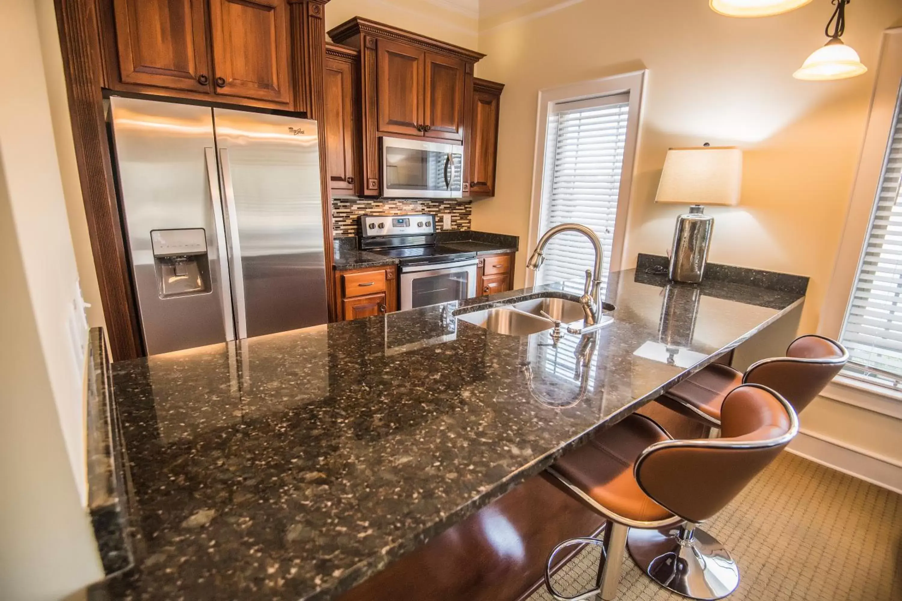 Kitchen/Kitchenette in Magnolia Creek Lodge