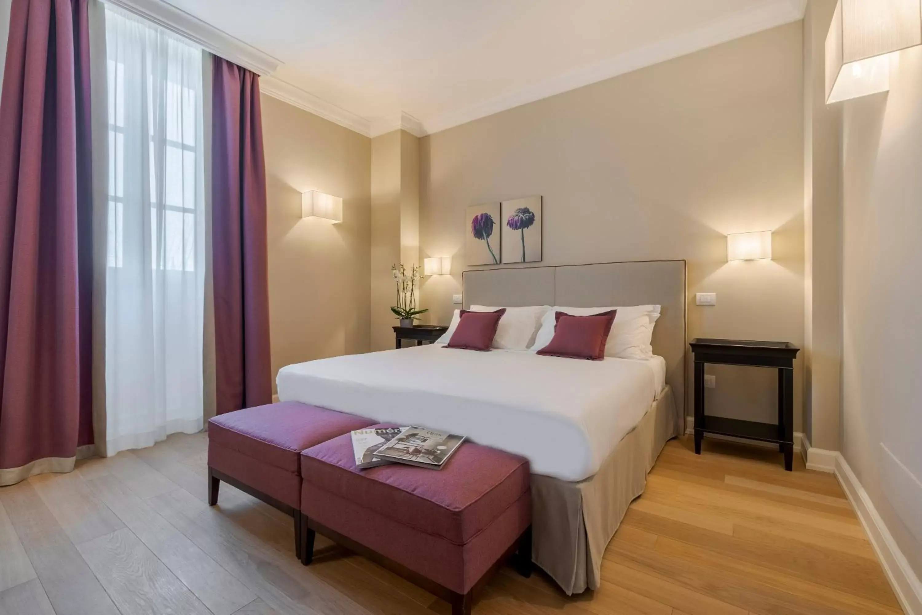 Bedroom, Bed in Villa Neroli