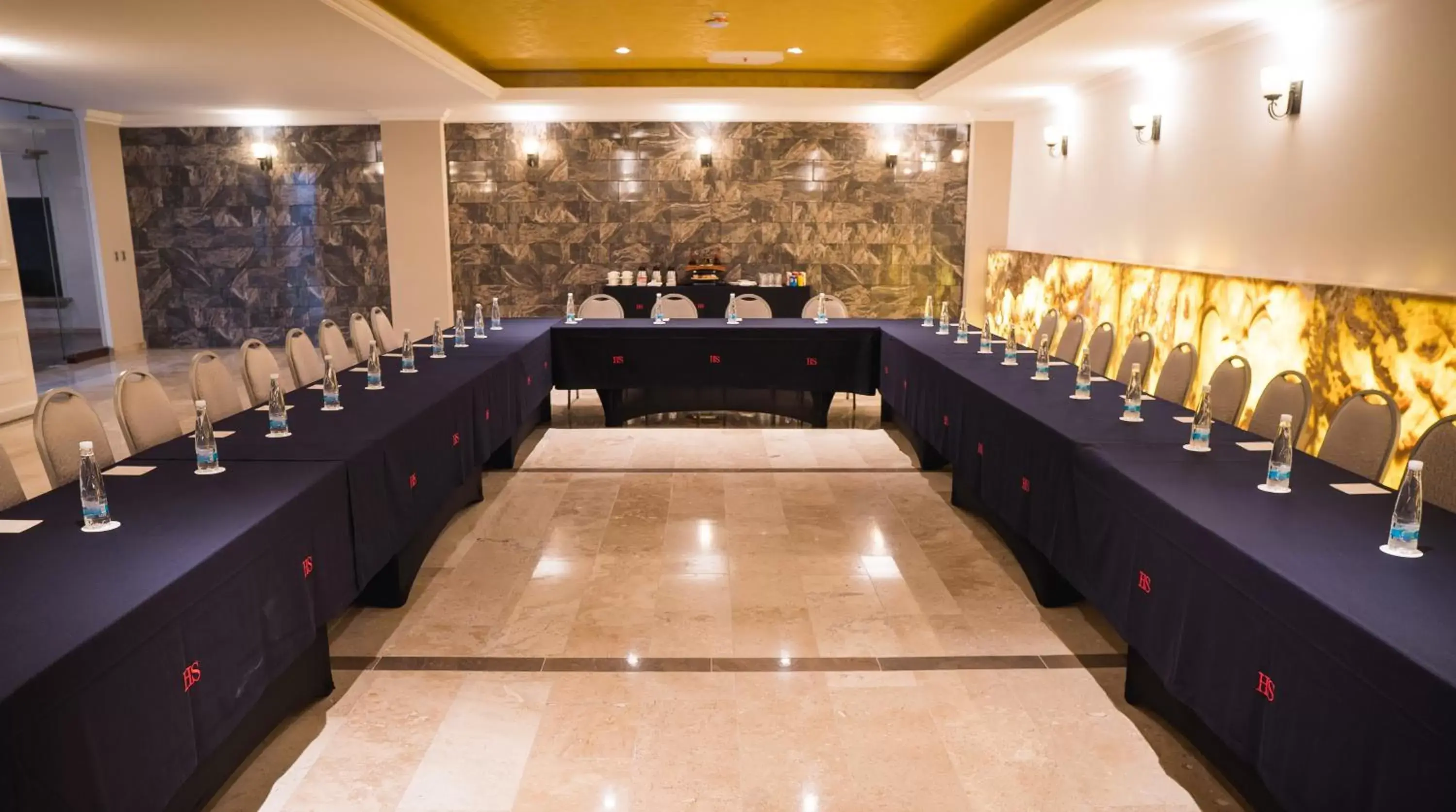 Meeting/conference room in HOTEL & SPA MANSION SOLIS by HOTSSON