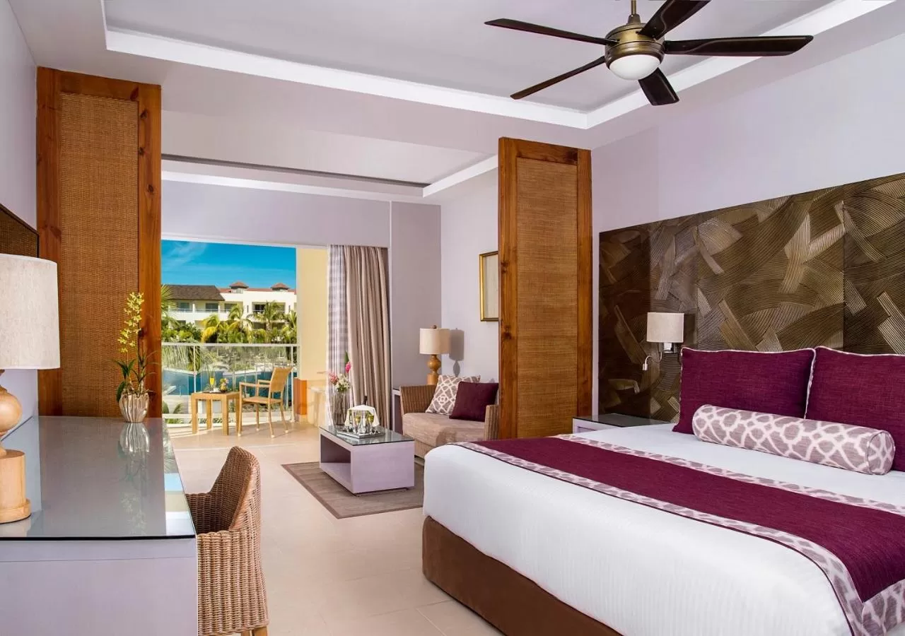 Bed in Dreams Royal Beach Punta Cana - All Inclusive
