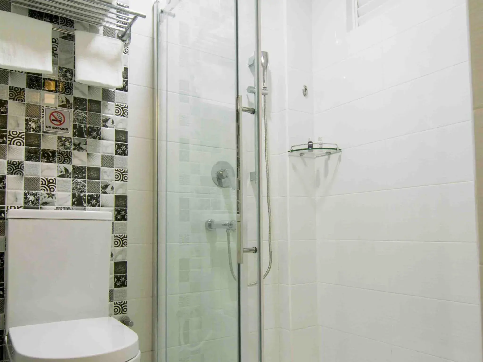 Shower, Bathroom in Coconut Tree Hulhuvilla Beach