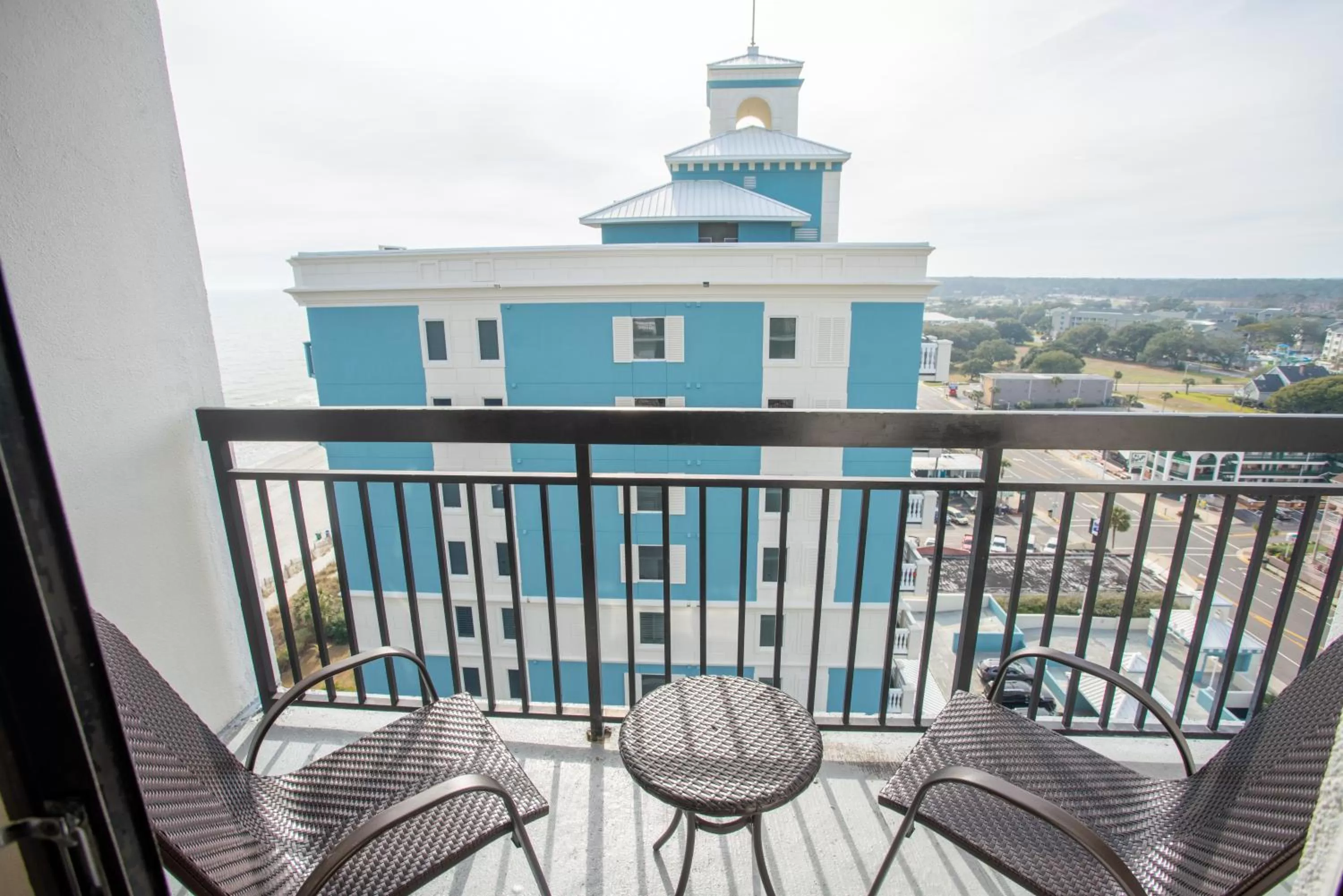 Balcony/Terrace in Sun N Sand Resort