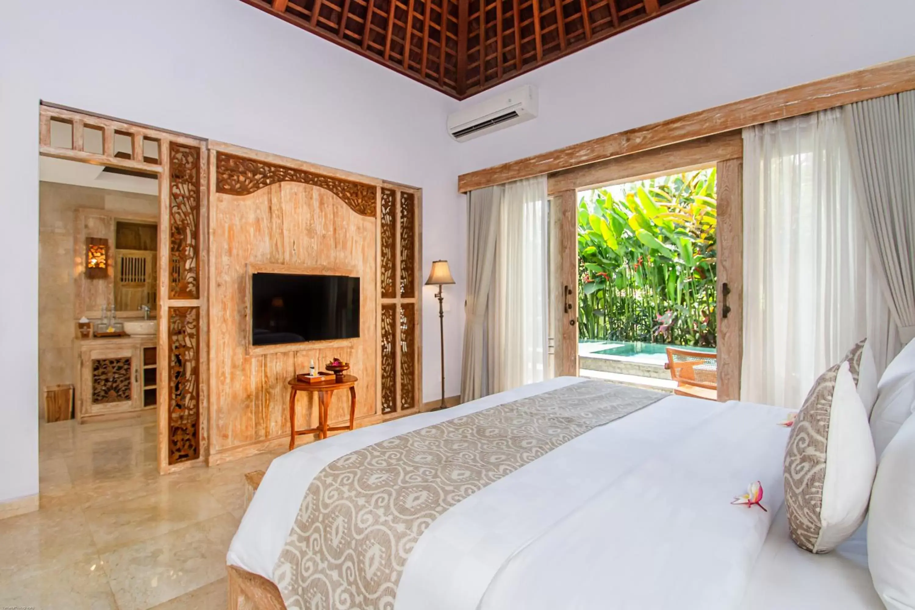 Photo of the whole room, Bed in Weda Cita Resort and Spa by Mahaputra