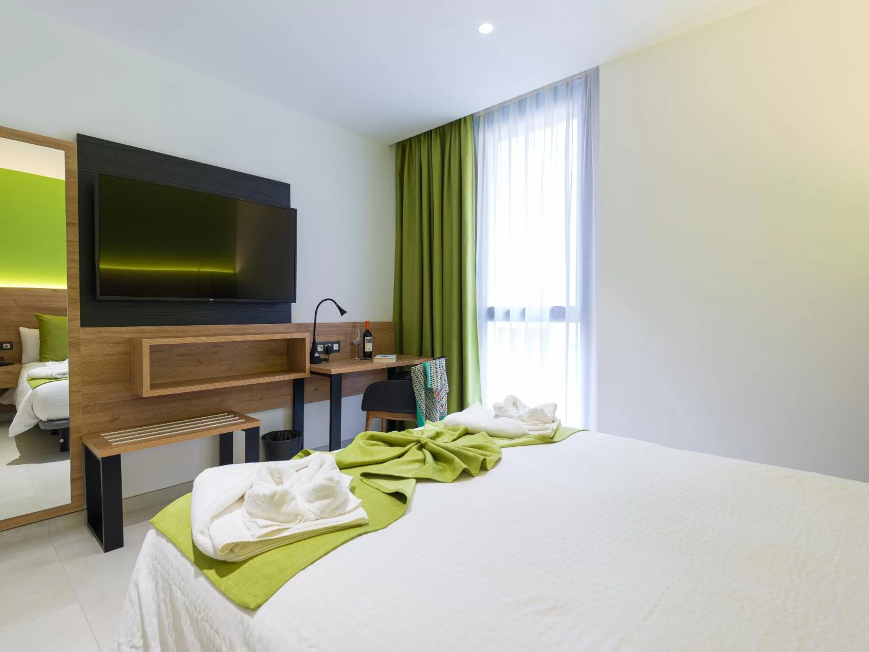 Bed in Hotel MG Poniente