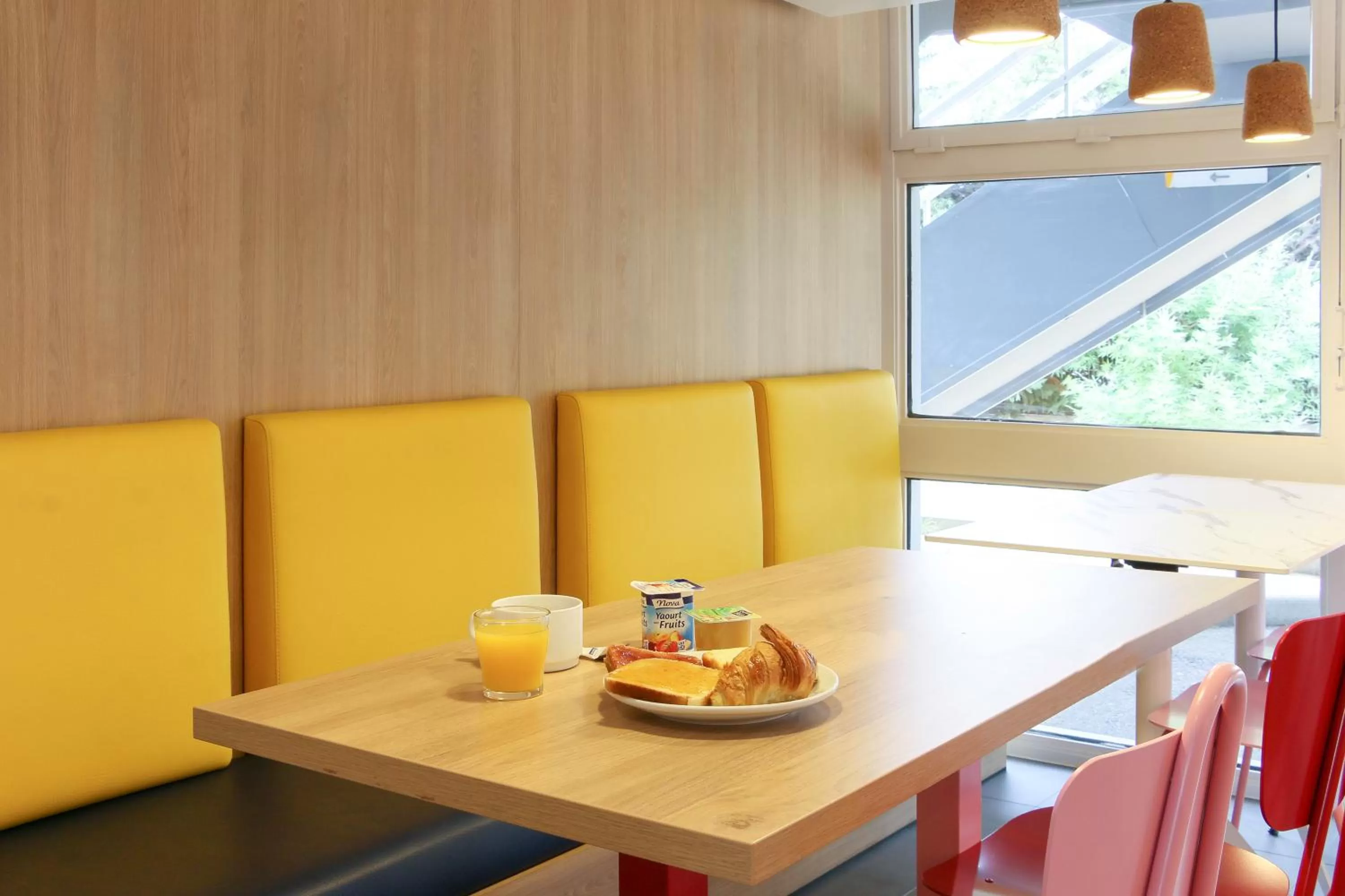 Breakfast in Première Classe Aéroport Marseille