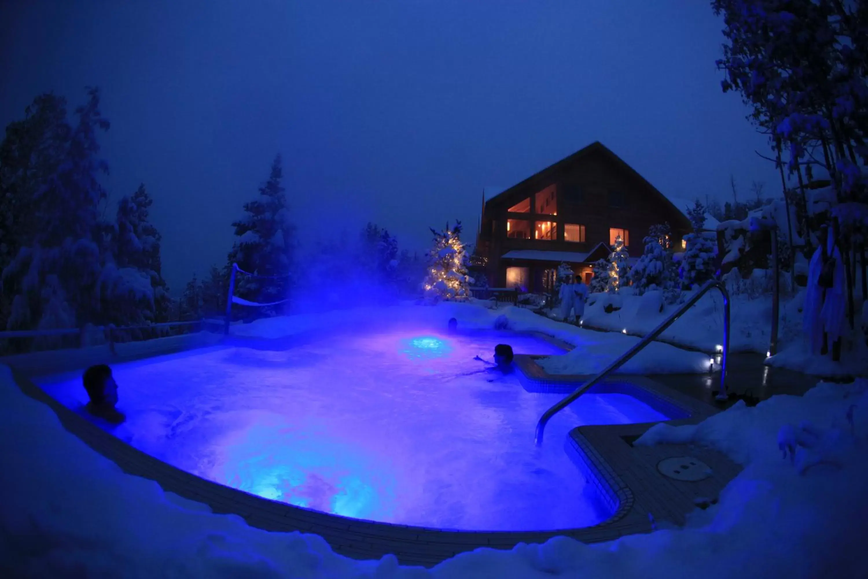 Hot Tub, Winter in Sacacomie Hôtel et Spa