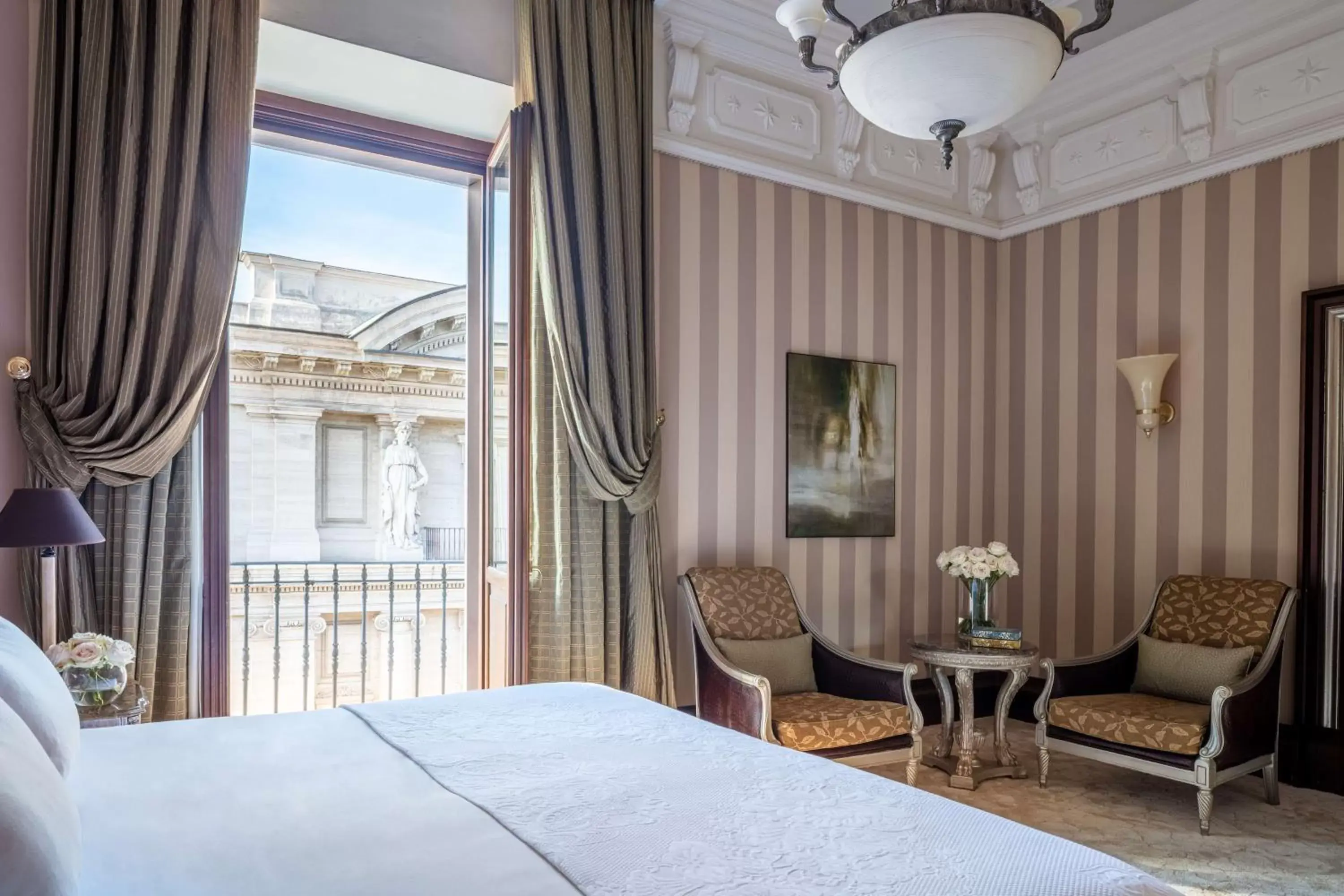 Bedroom in Anantara Palazzo Naiadi Rome Hotel - A Leading Hotel of the World