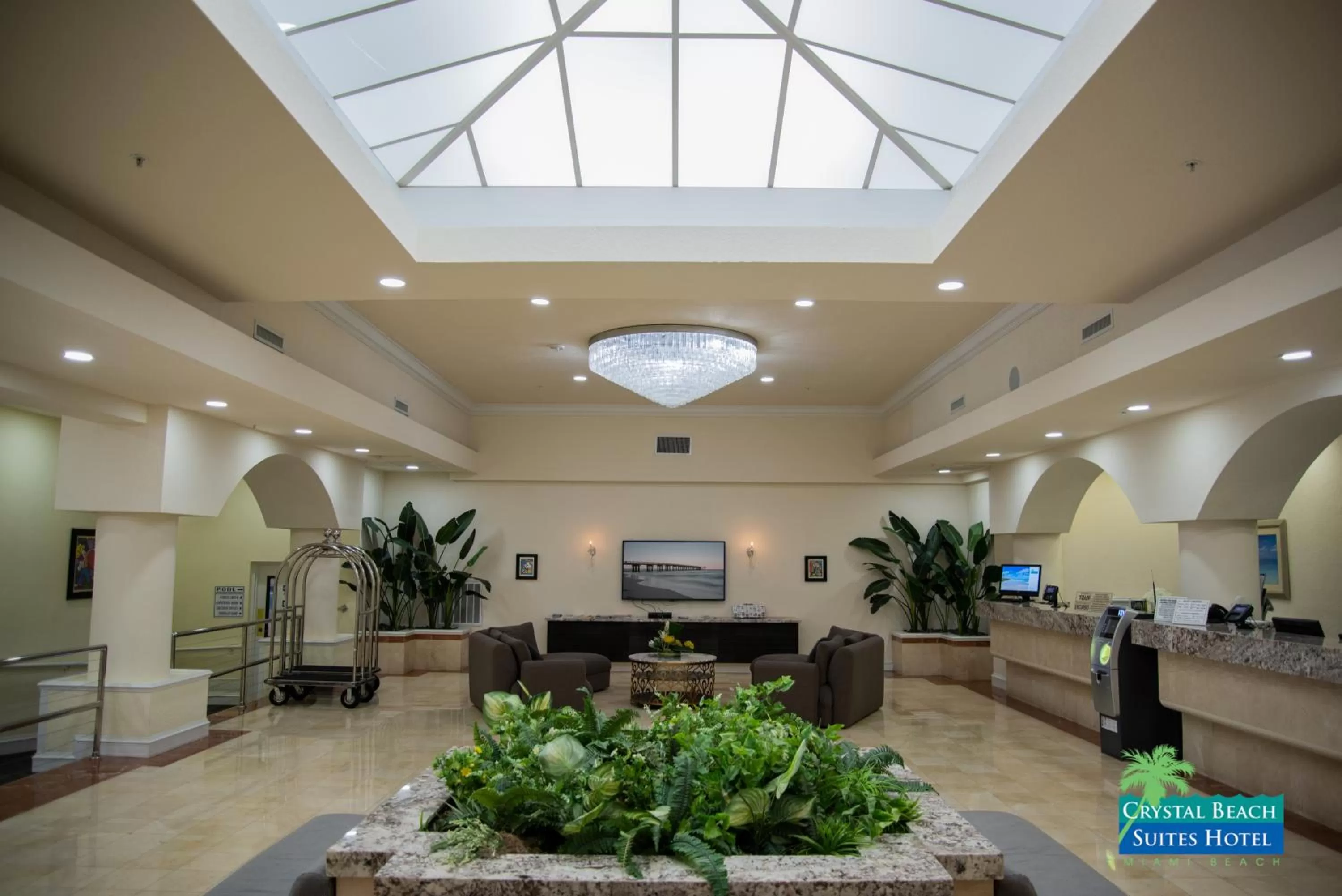 Lobby or reception in Crystal Beach Suites Miami Oceanfront Hotel