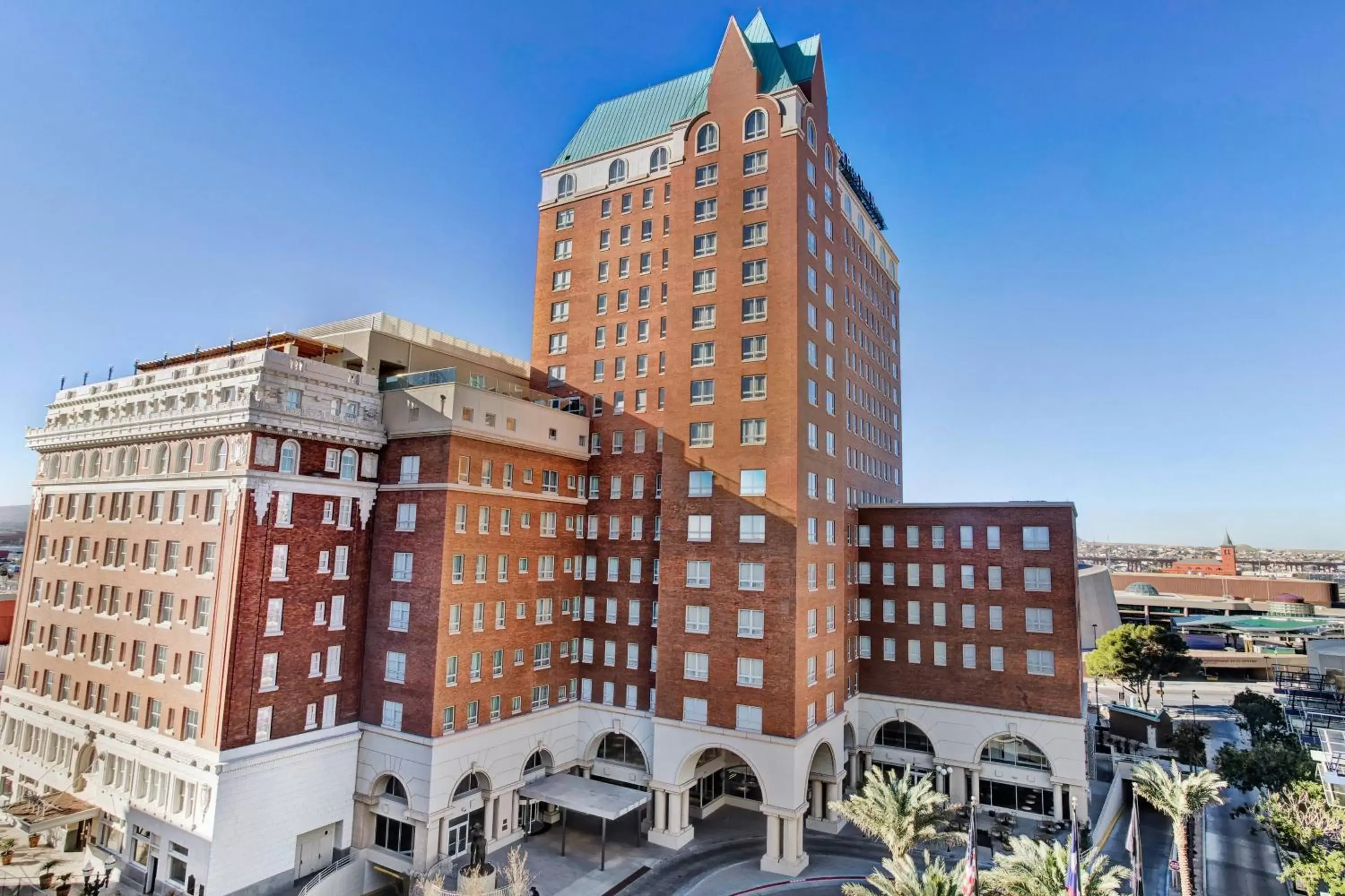 Property Building in Hotel Paso Del Norte, Autograph Collection