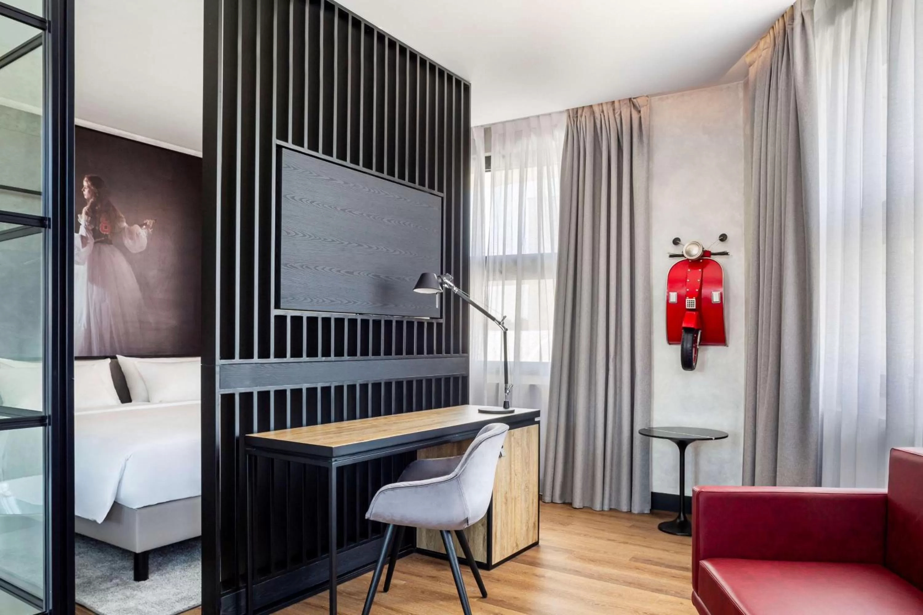 Photo of the whole room, Bed in Radisson RED Madrid