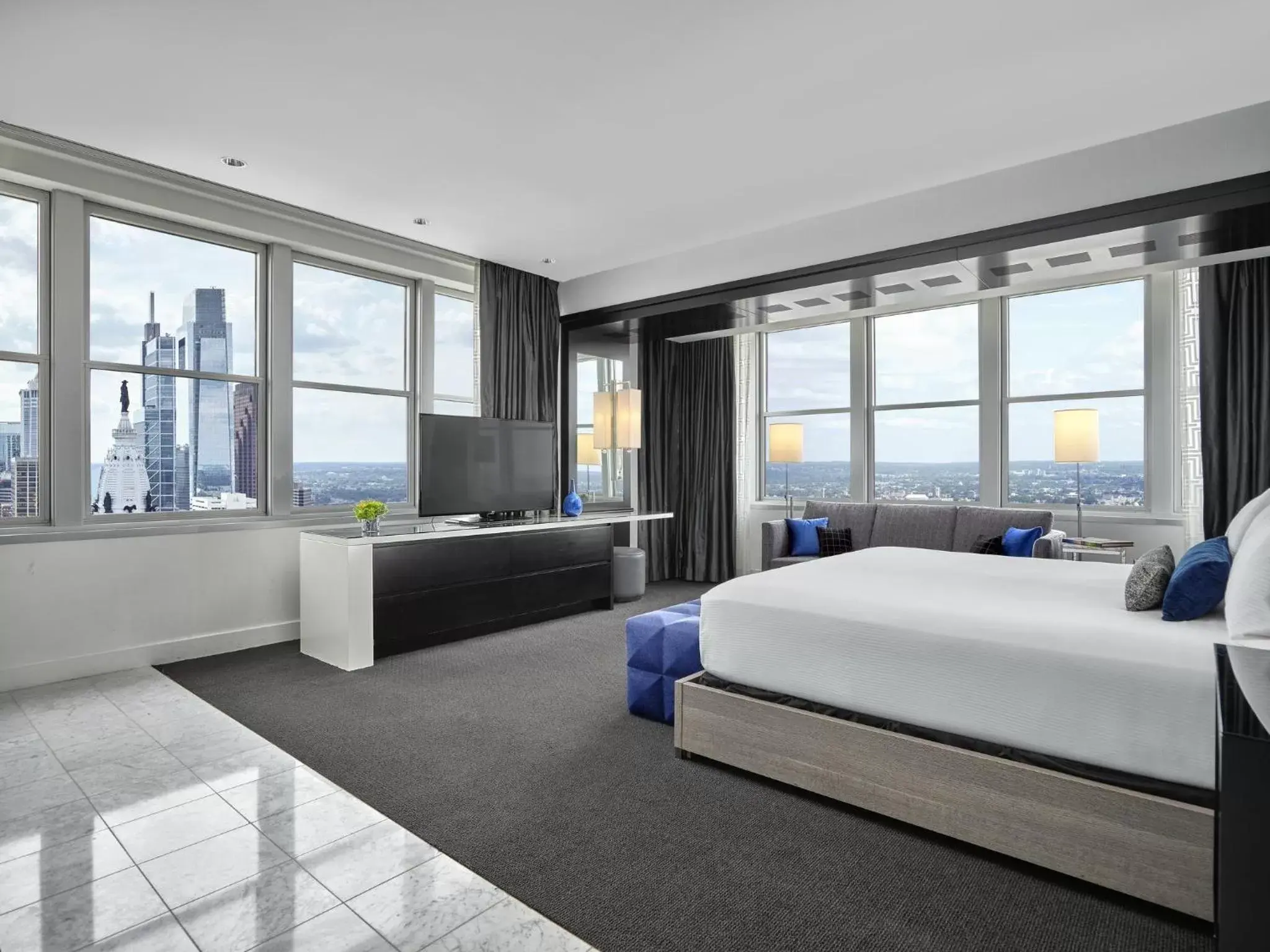 Bedroom, View in Loews Philadelphia Hotel