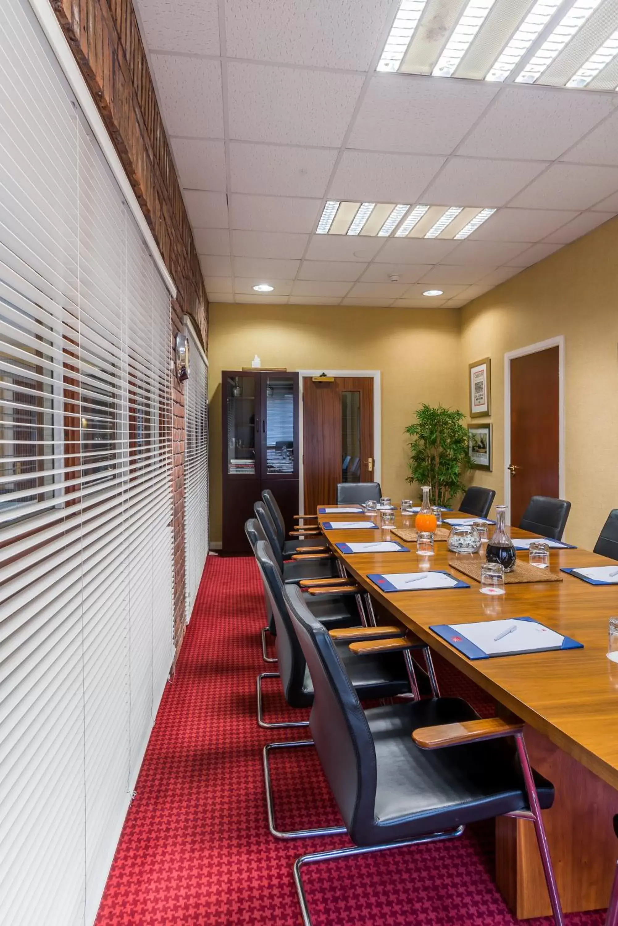 Meeting/conference room in Parkway Hotel & Spa