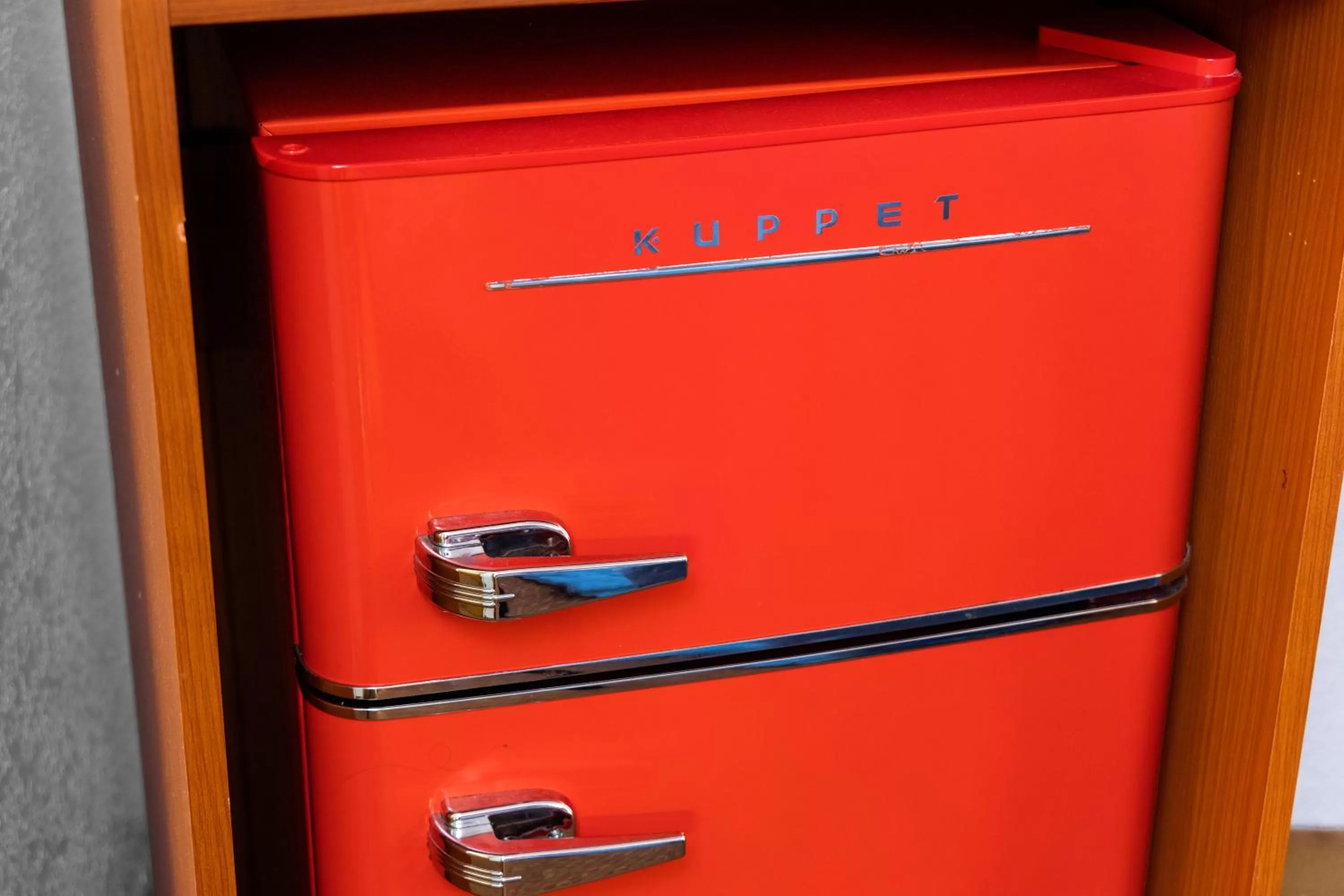 minibar in Americana Inn Motel