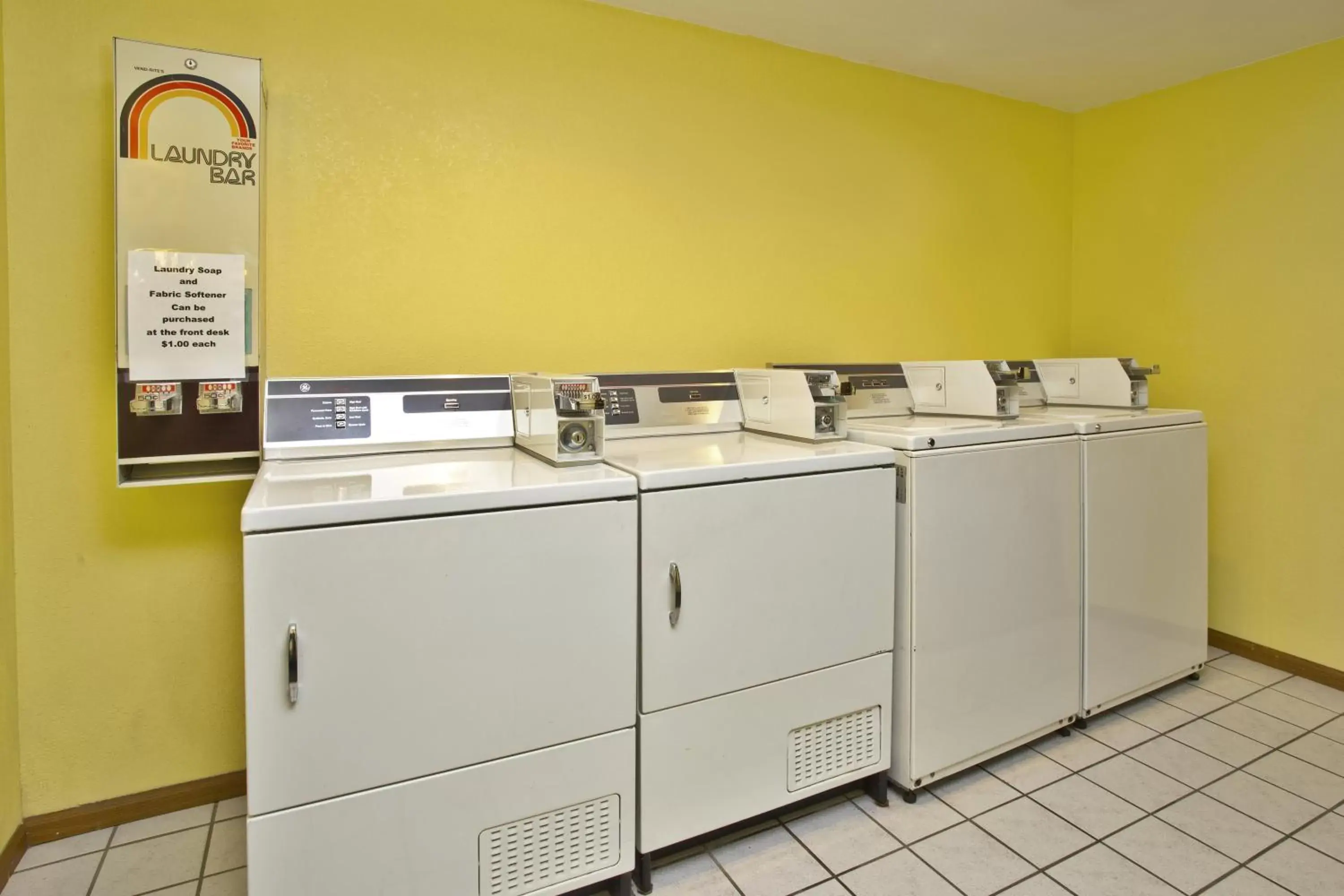 Other, Kitchen/Kitchenette in Holiday Inn Express Mackinaw City, an IHG Hotel