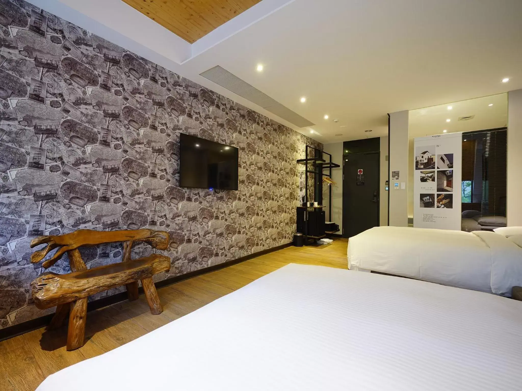 Property building, Room Photo in 3 Door Hotel