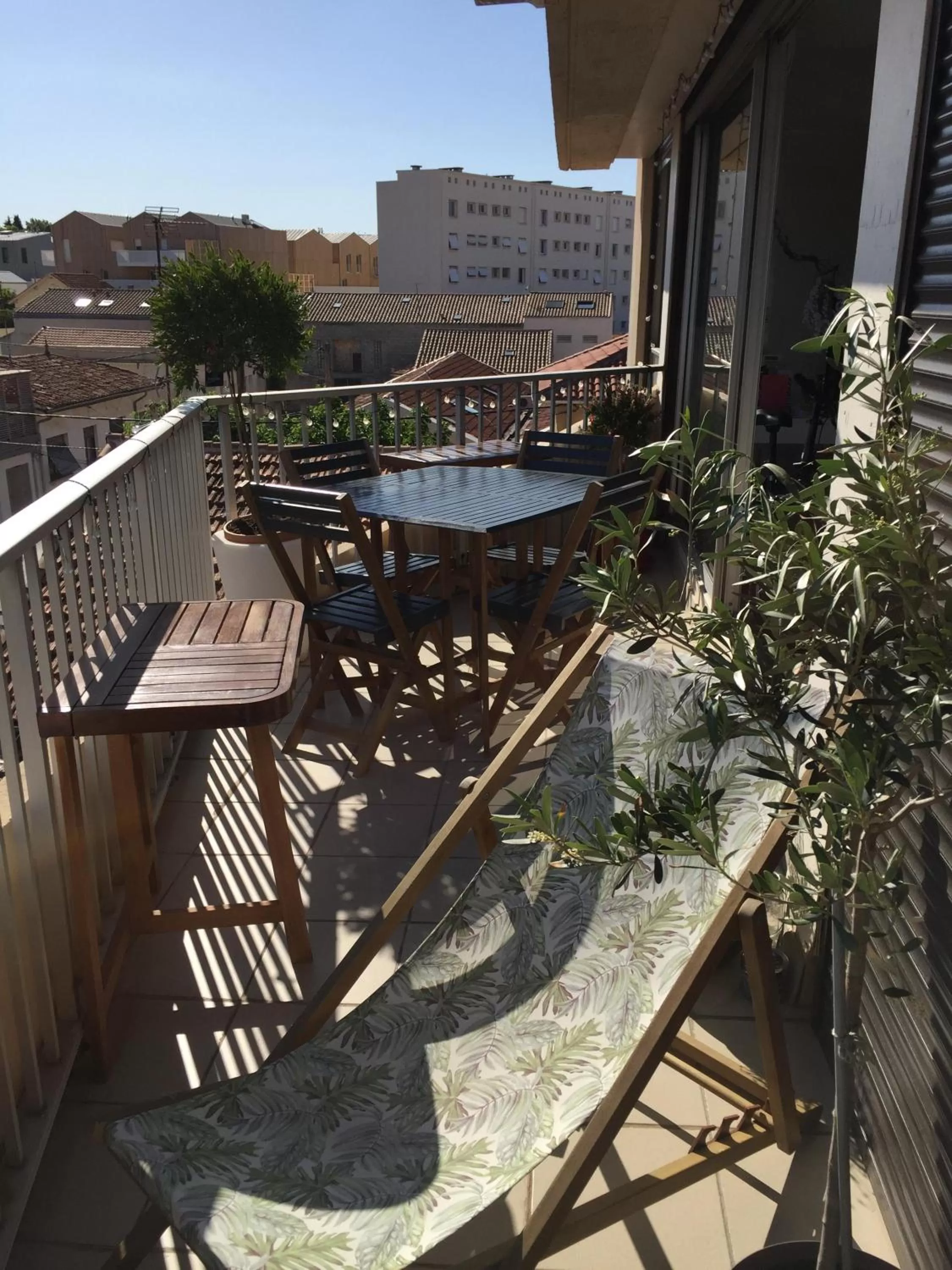 Facade/entrance, Balcony/Terrace in 1 Chambre, 1 P'tit dèj', 1 Sourire