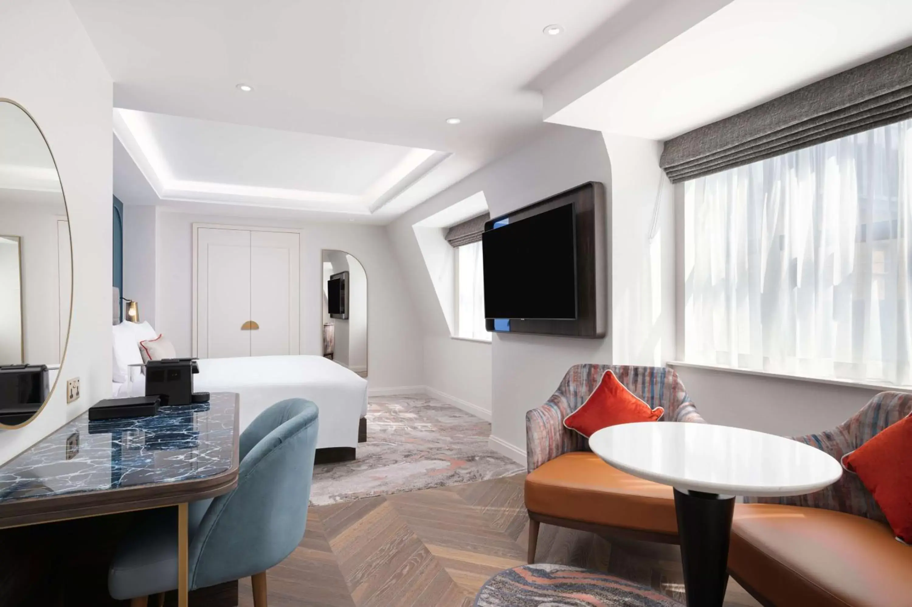 Bedroom, Seating Area in Lost Property St Pauls London, Curio Collection By Hilton