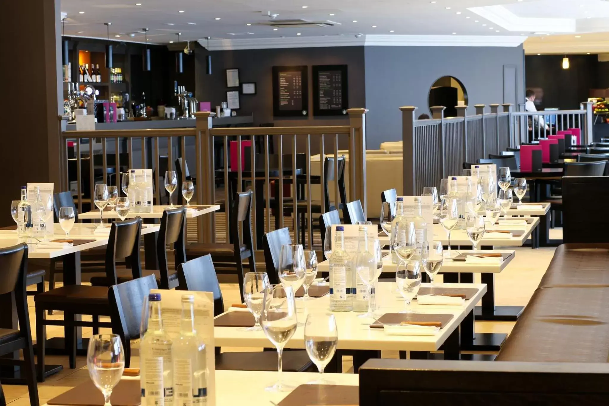 Restaurant/Places to Eat in Crowne Plaza Manchester Airport