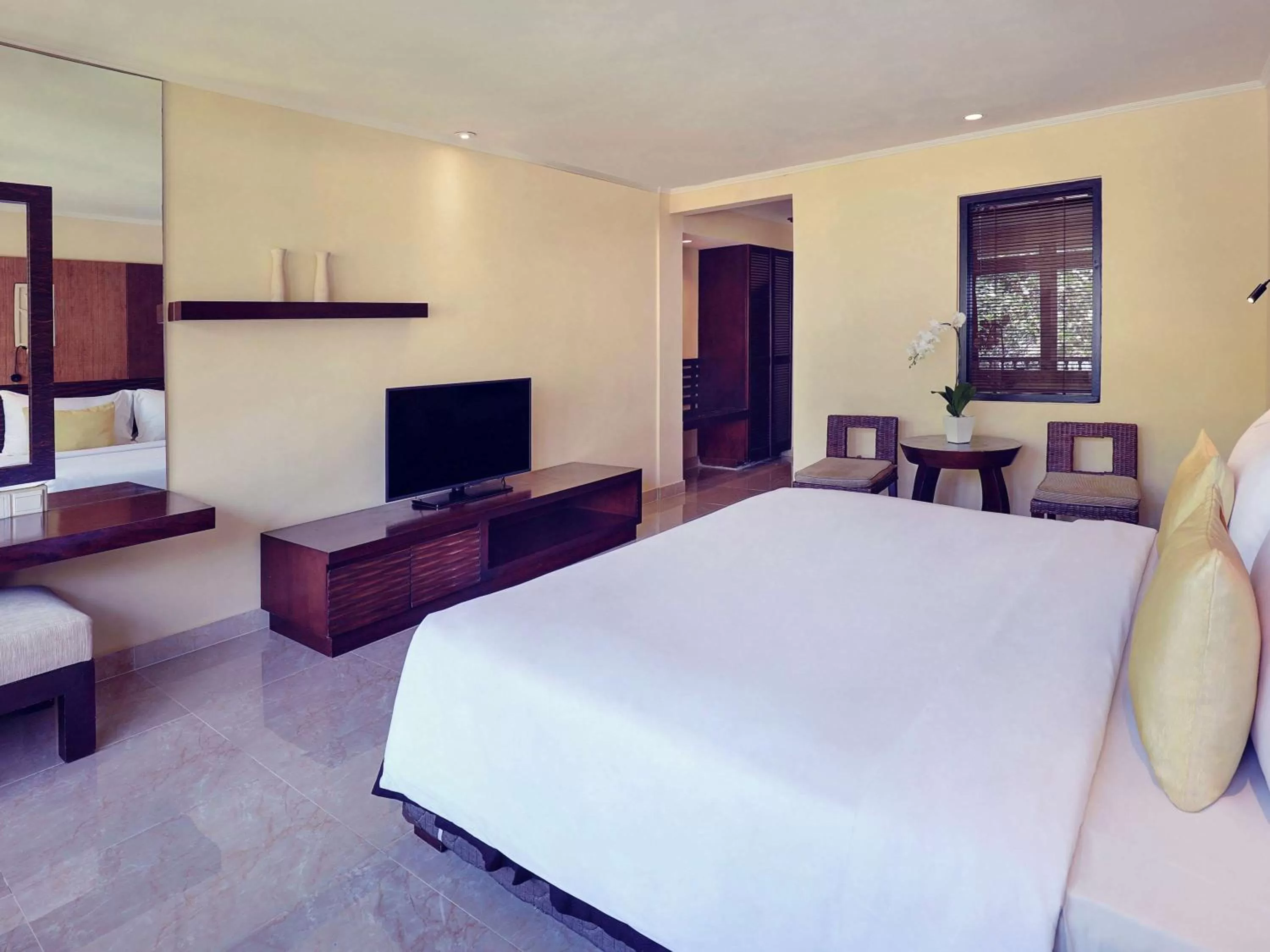Photo of the whole room, Bed in Mercure Resort Sanur