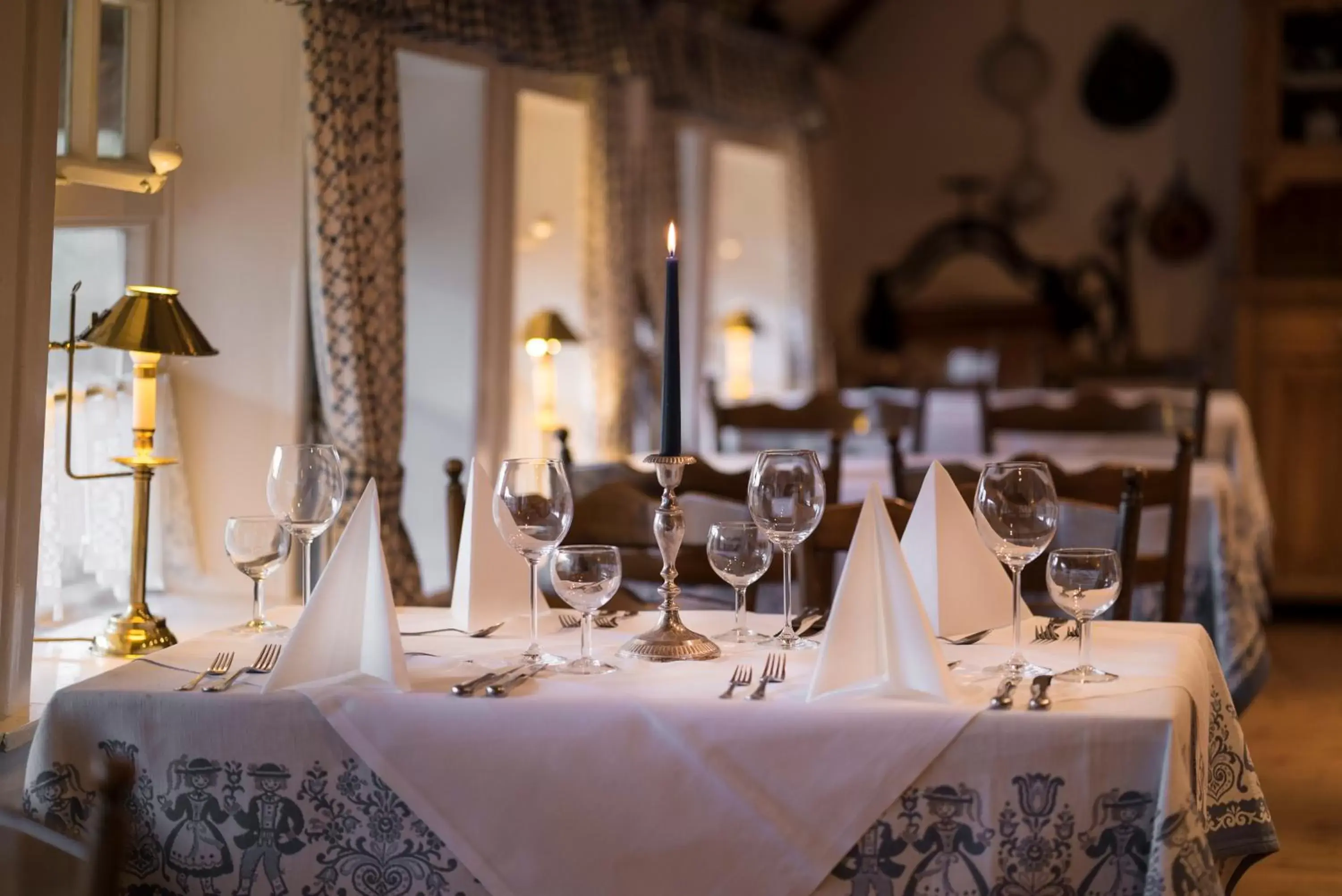 Decorative detail, Restaurant/Places to Eat in Kleinhuis Hotel Mellingburger Schleuse