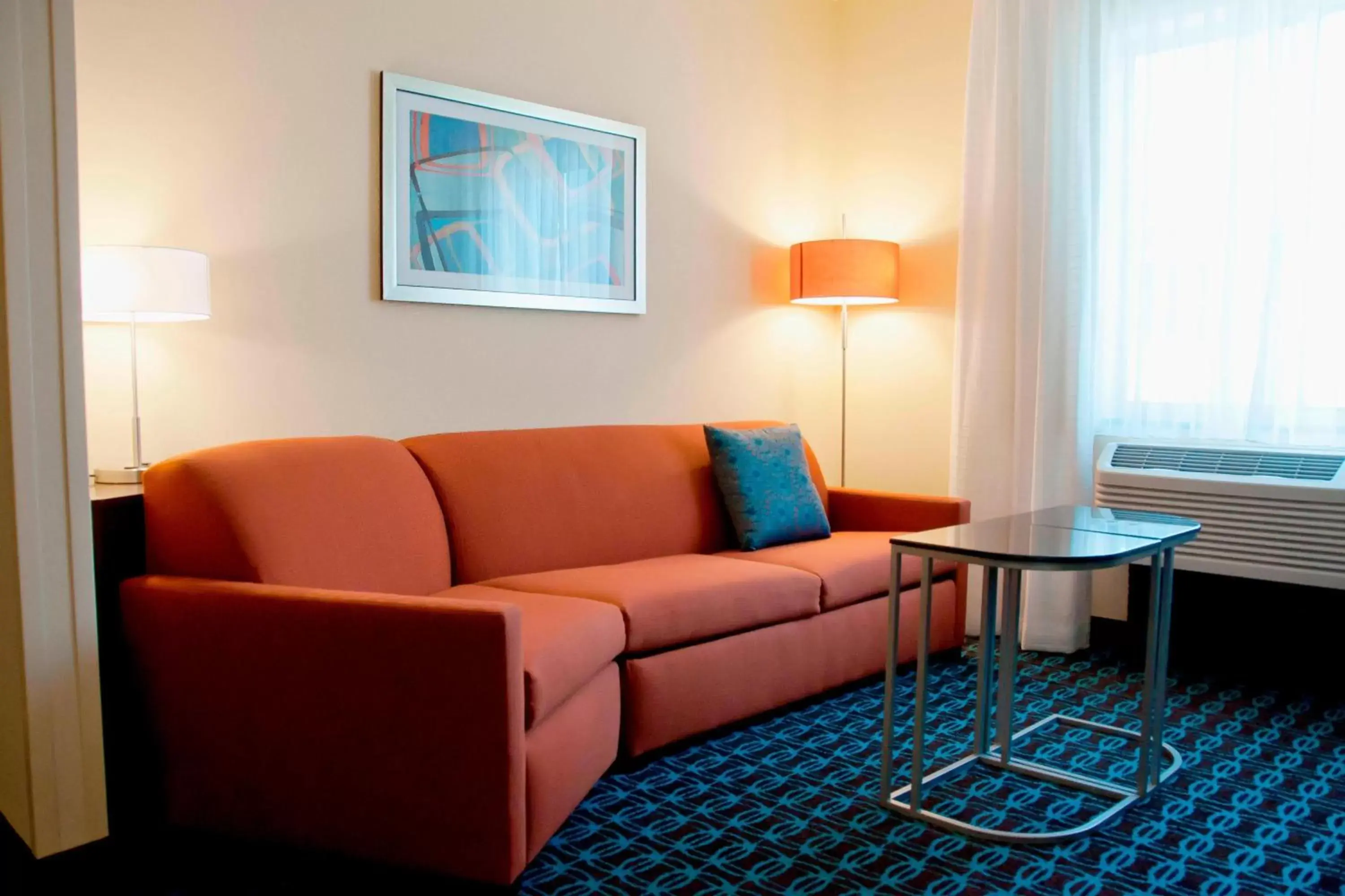 Living room, Seating Area in Fairfield Inn & Suites by Marriott Des Moines Urbandale