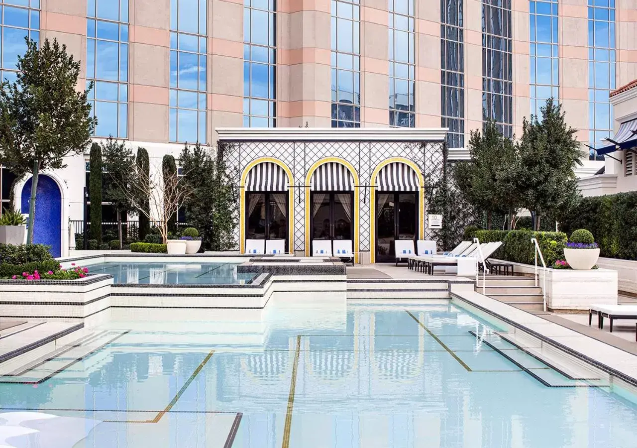 Swimming pool in The Venetian® Resort Las Vegas Swimming pool in The Venetian® Resort Las Vegas