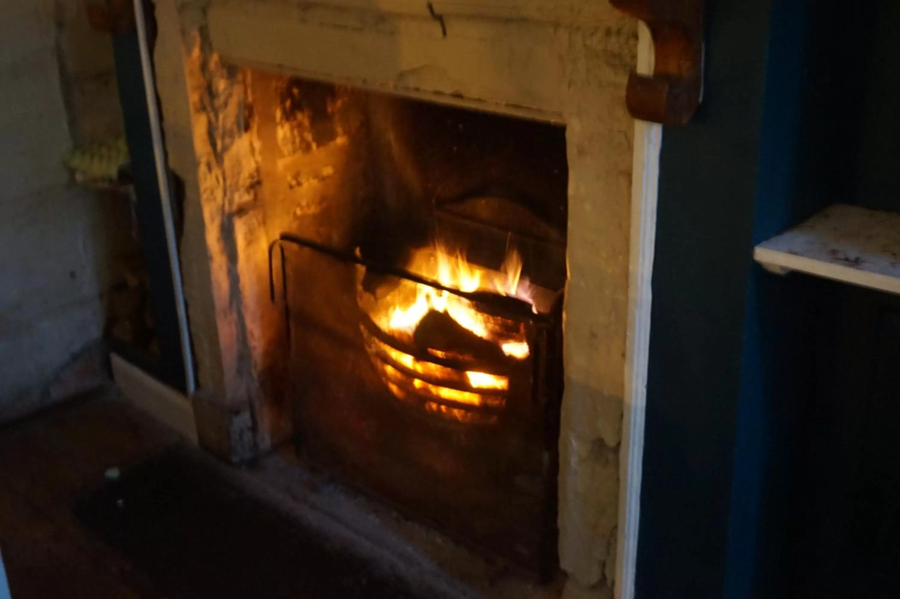 Restaurant/places to eat in The Barge Inn