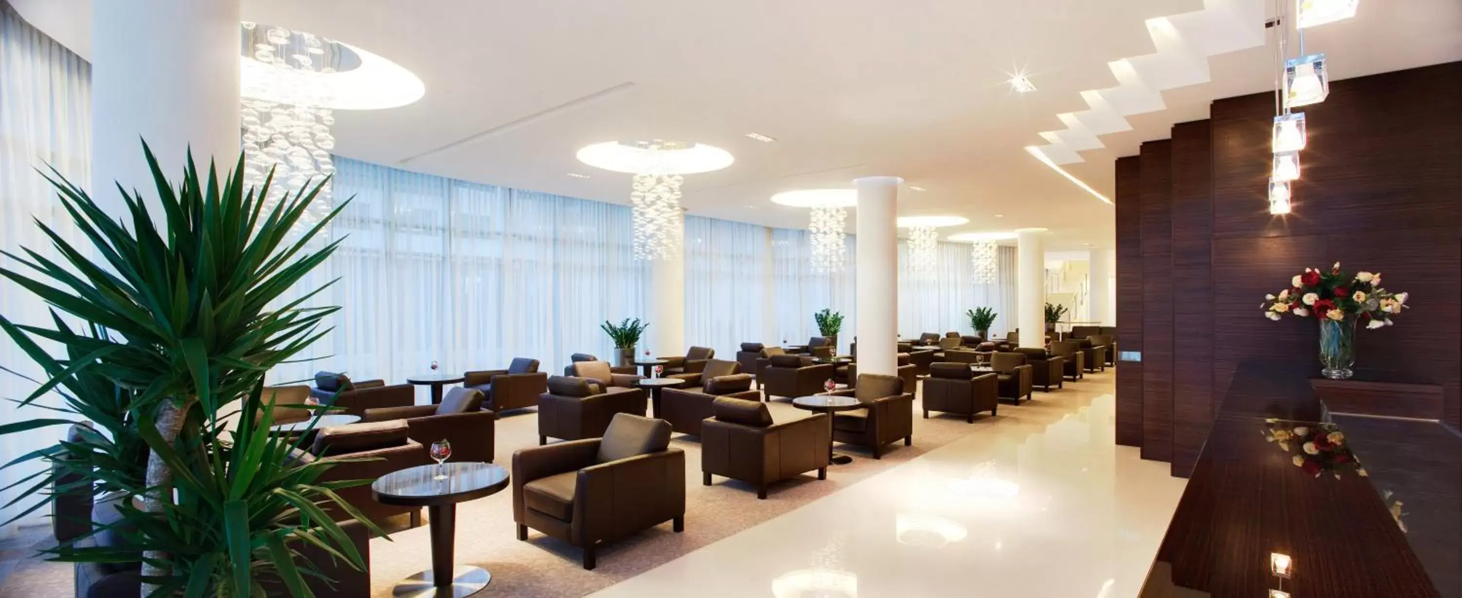 Lobby or reception, Restaurant/Places to Eat in Hotel Aristos
