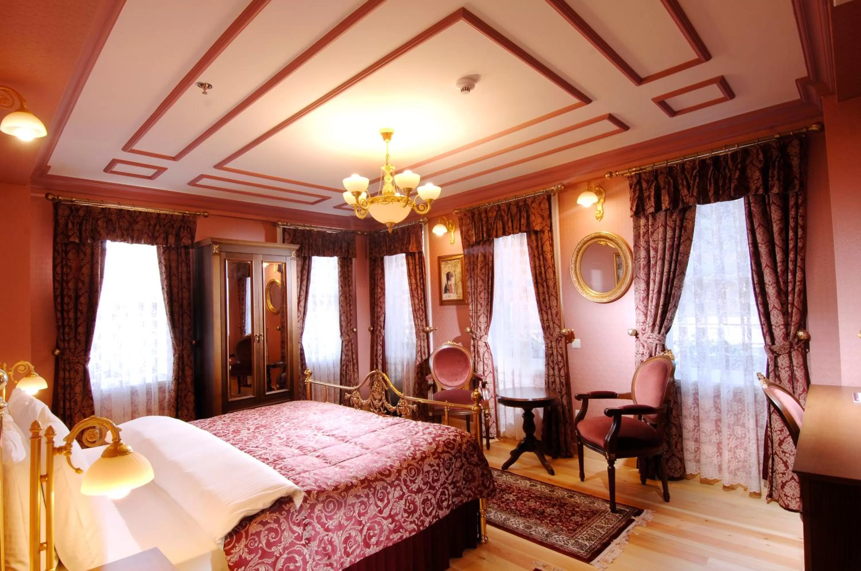 Bedroom, Bed in Darussaade Hotel Old City - Sultanahmet