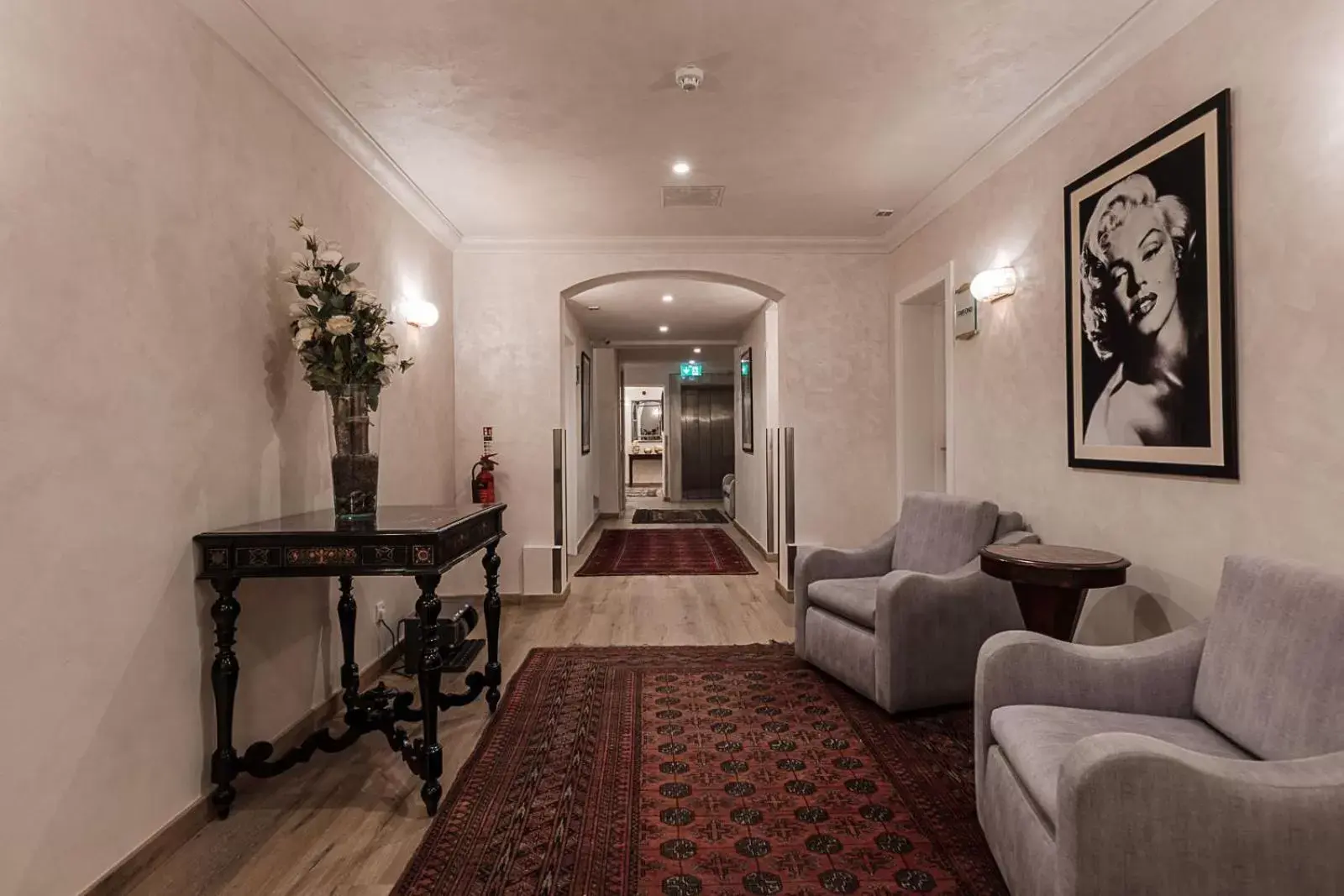 Area and facilities, Seating Area in Osborne Hotel