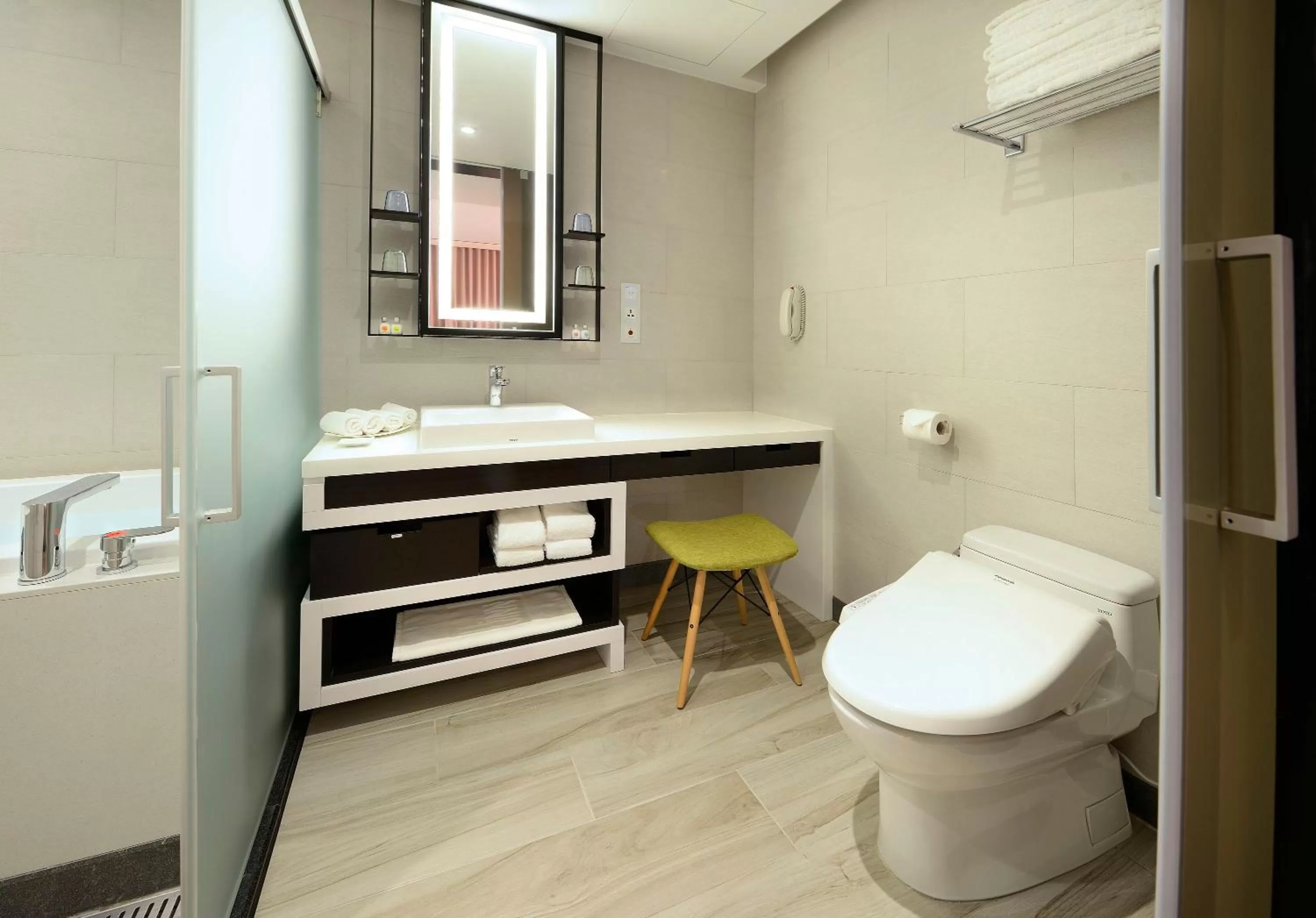 Bathroom in Uinn Business Hotel-Shihlin