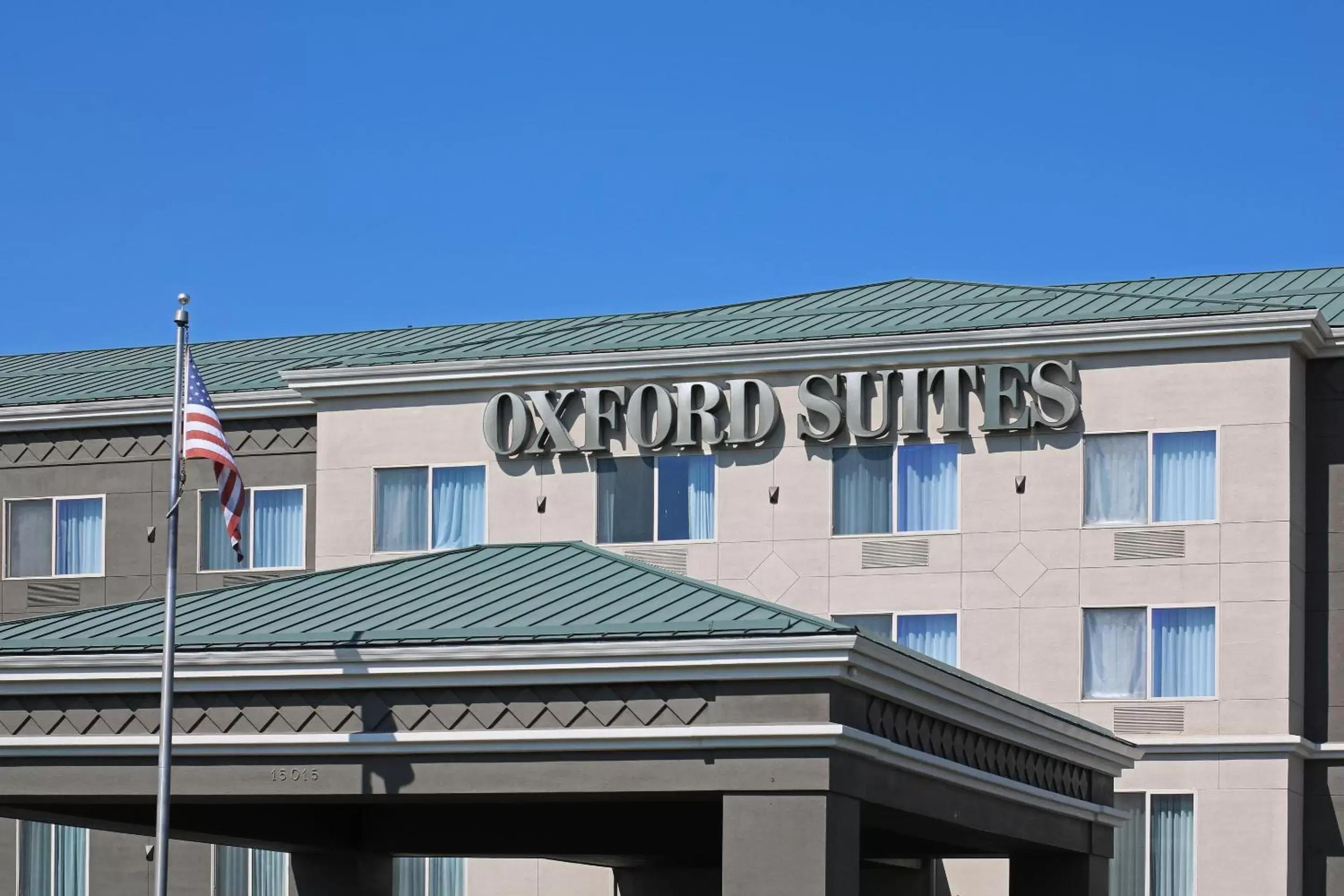 Facade/entrance, Property Building in Oxford Suites Spokane Valley