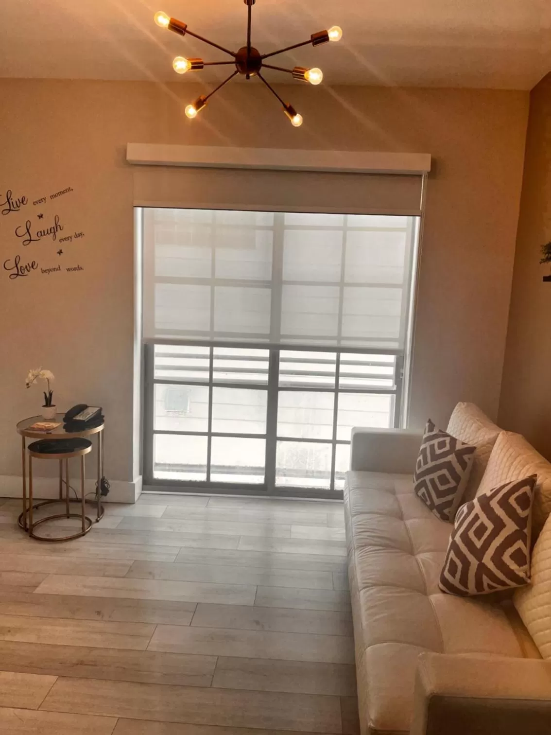 Living room, Seating Area in Suites at The Strand on Ocean Drive