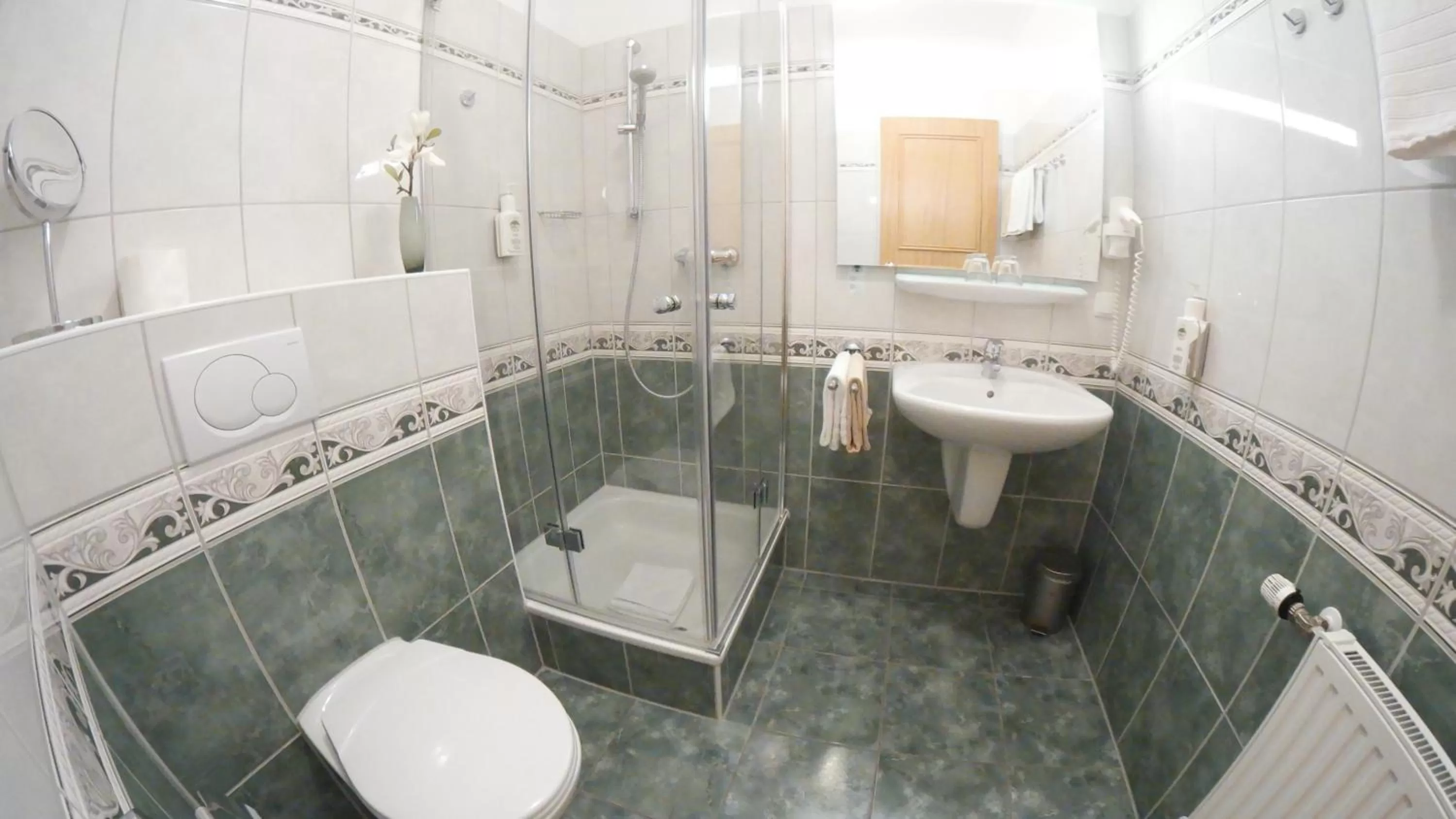 Bathroom in Hotel zum Kuhhirten