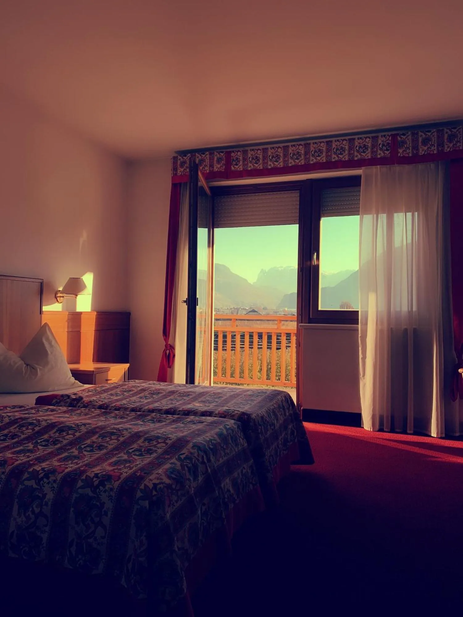 Mountain view, Bed in Gardenhotel Premstaller