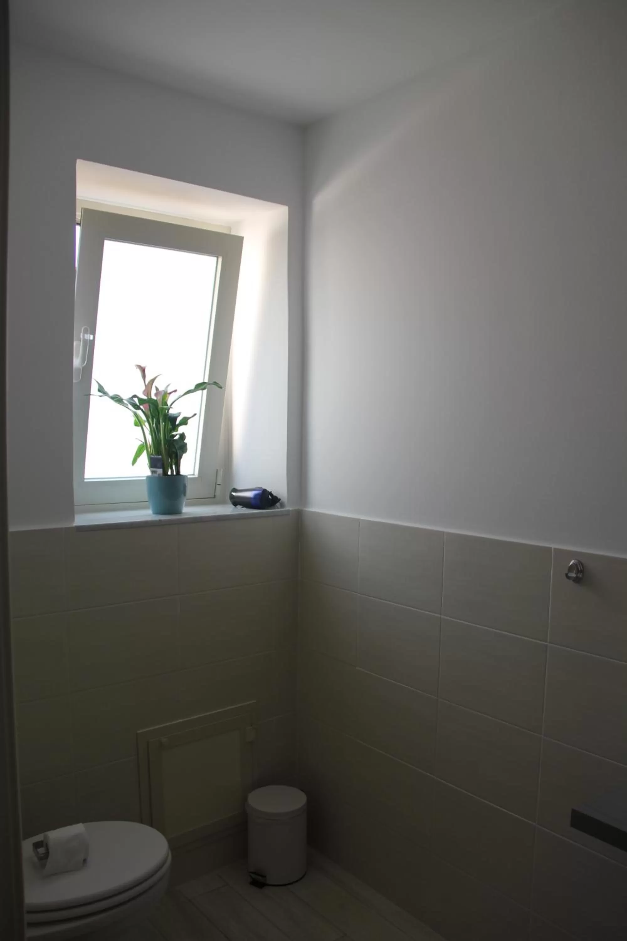 Toilet in B&B Matteo Bonello