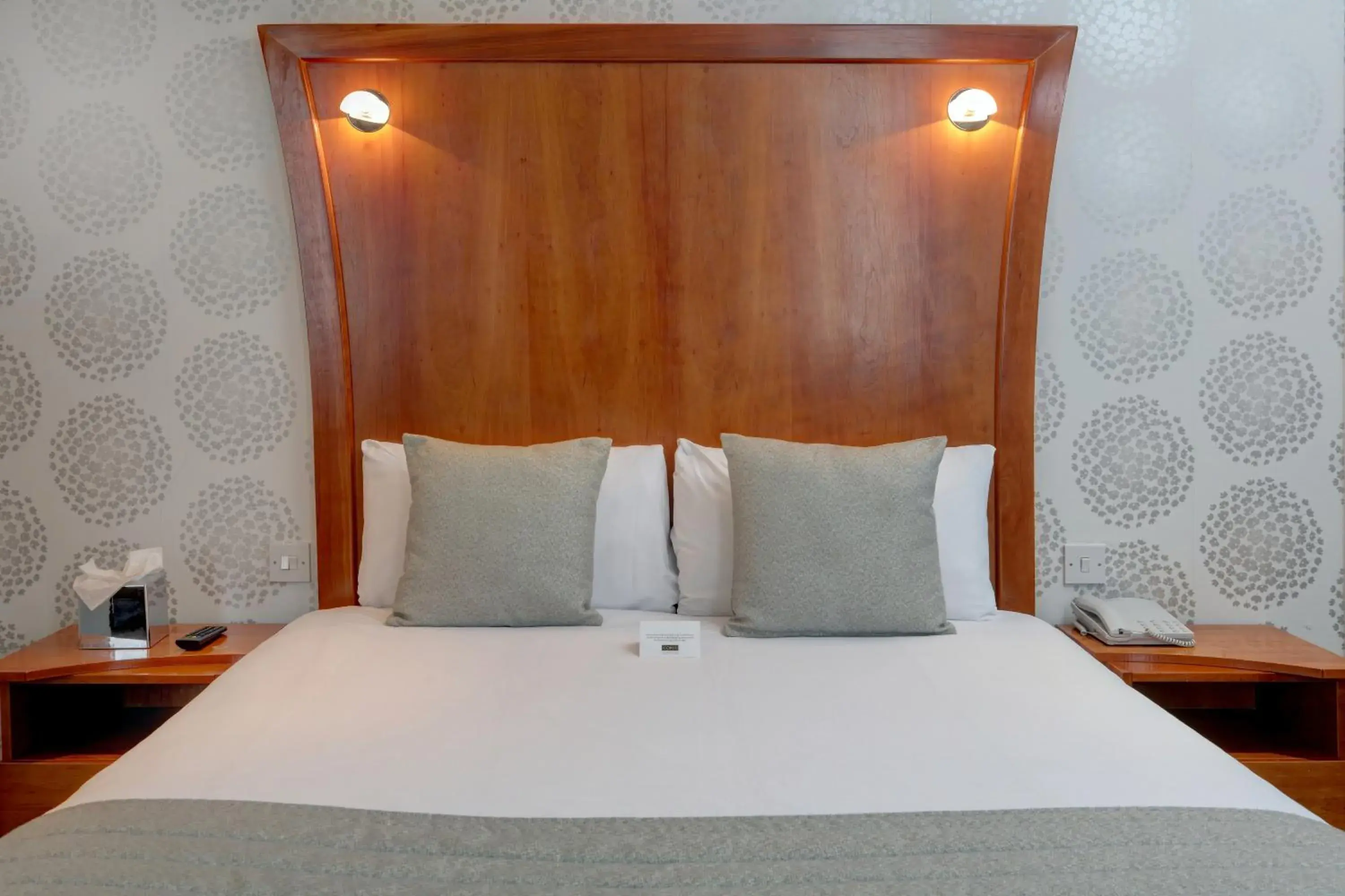 Bed in Corus Hyde Park Hotel