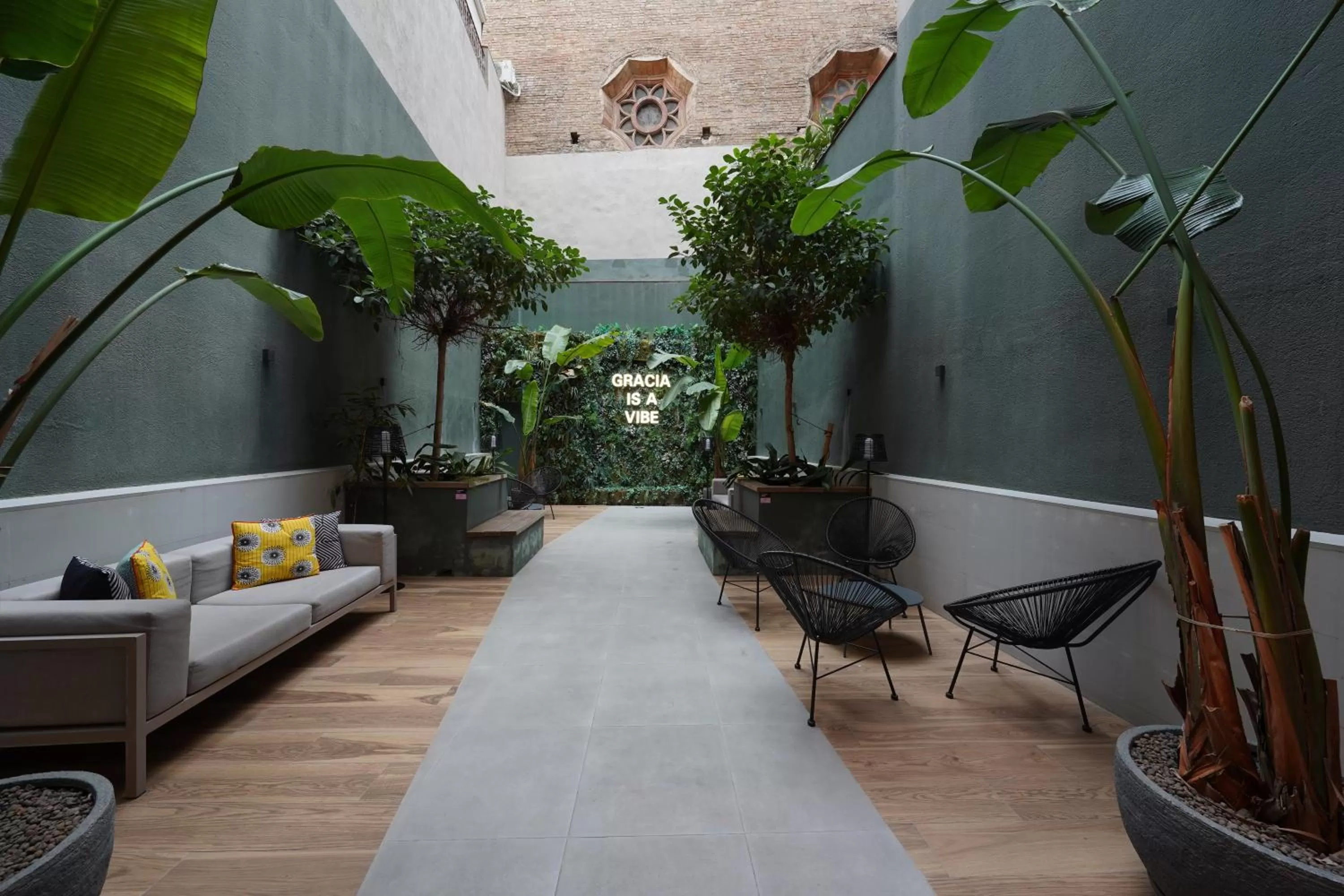 Garden in Numa Barcelona Brio