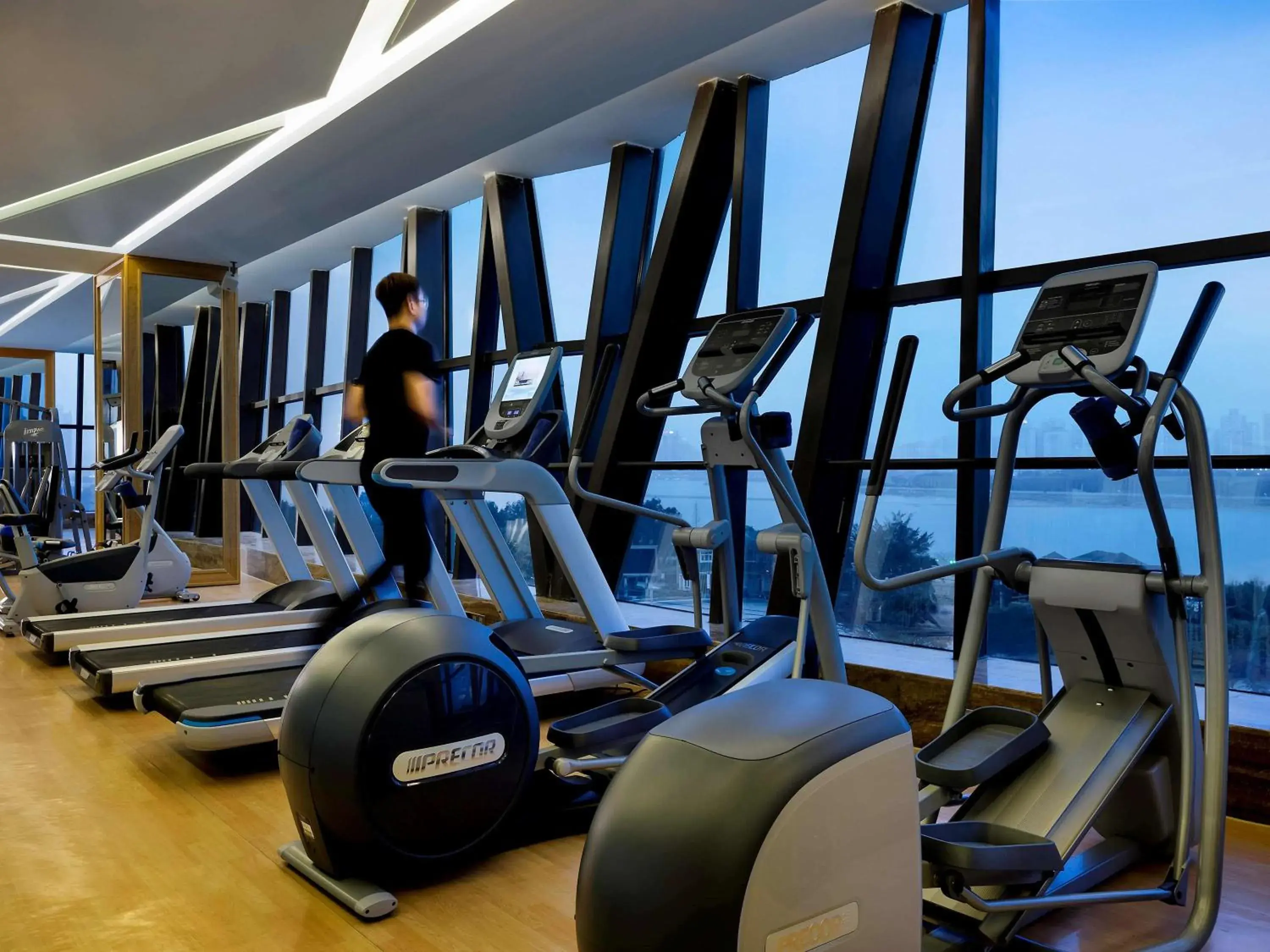Fitness centre/facilities, Fitness Center/Facilities in Pullman Wenzhou Hotel