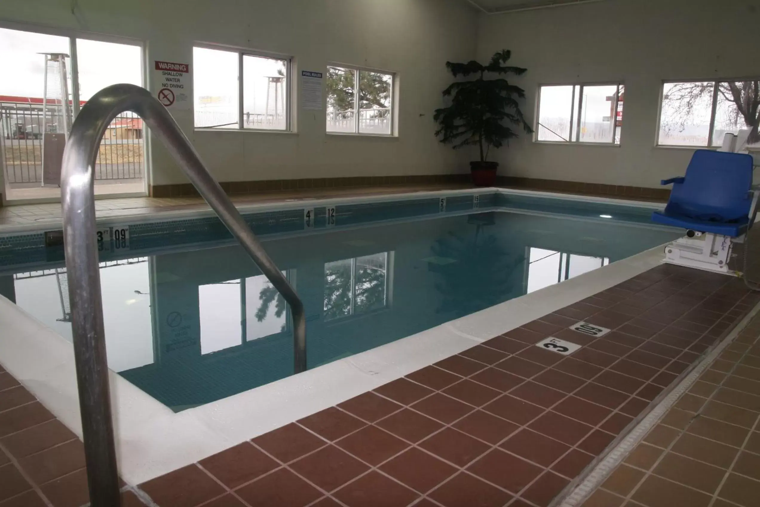 Swimming Pool in Stay Wise Inns of Montrose