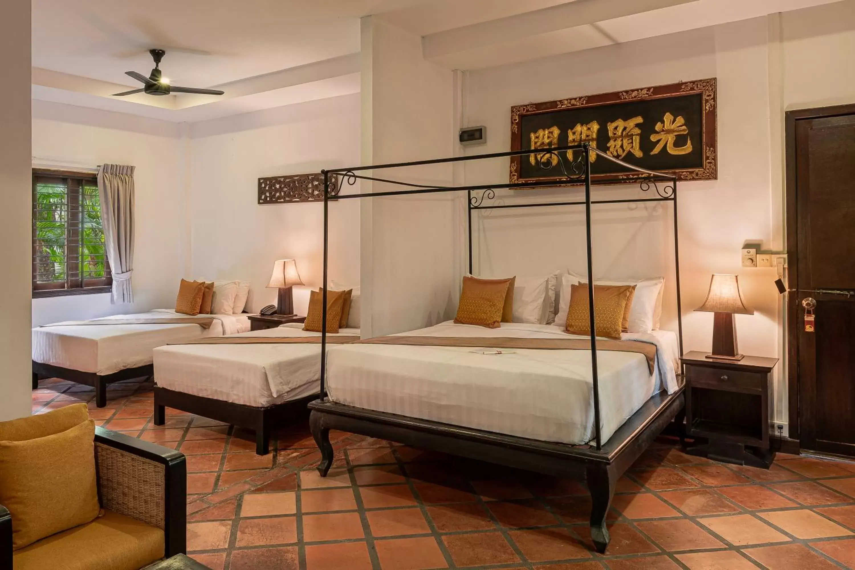 Bed in Pavillon Indochine Boutique - Hotel