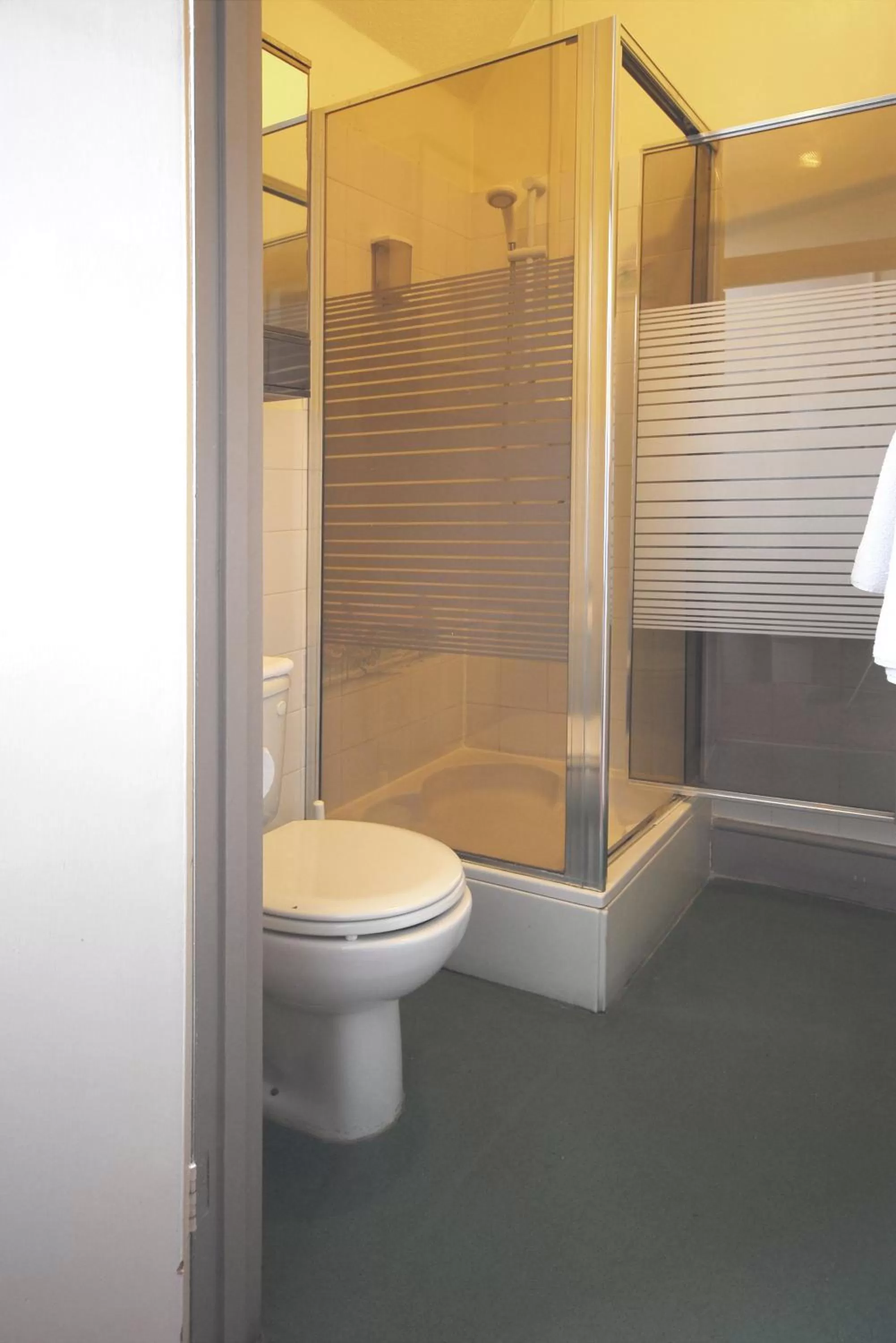 Bathroom in Tree Hotel at Iffley