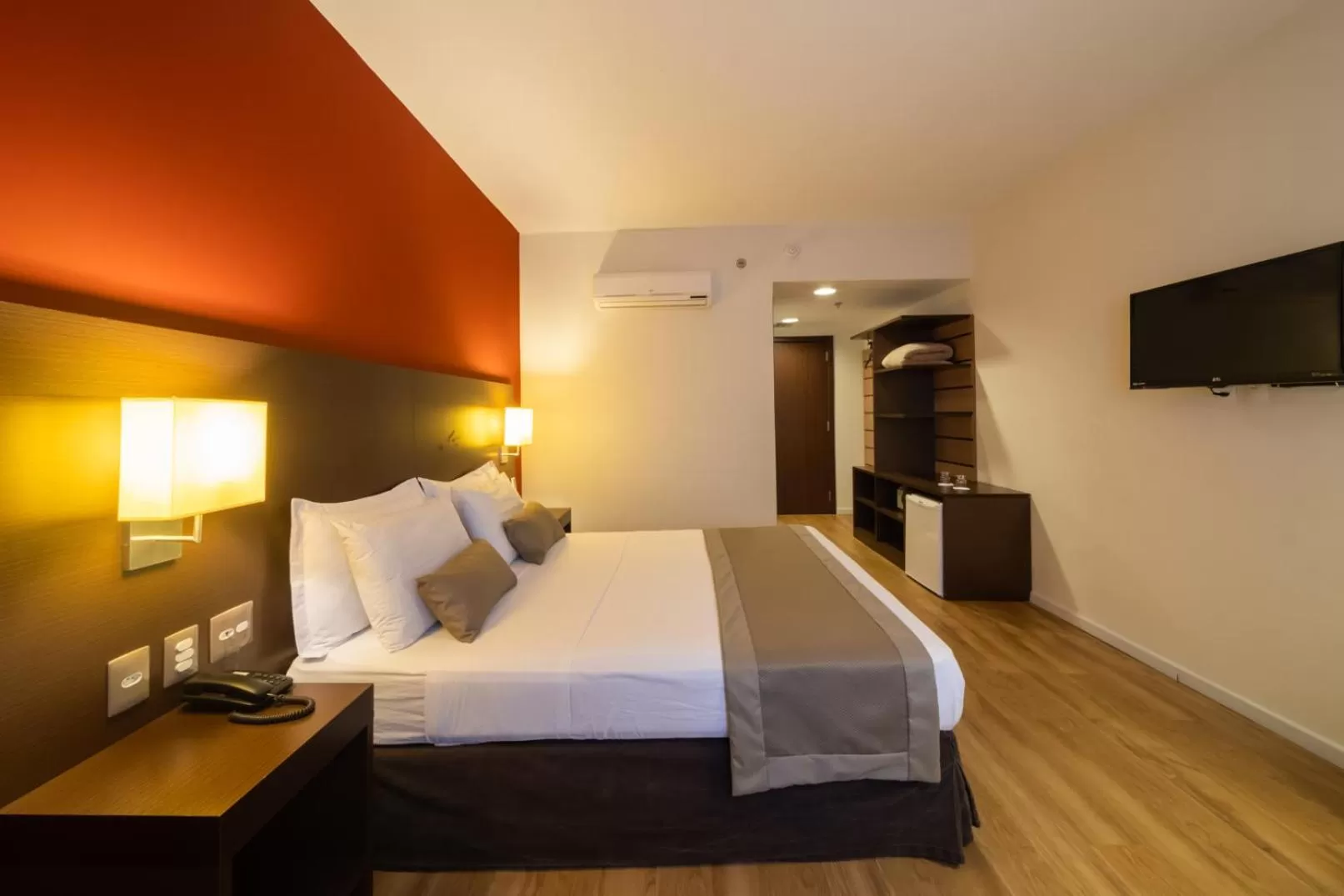 TV and multimedia, Bed in Hotel Panamby São Paulo