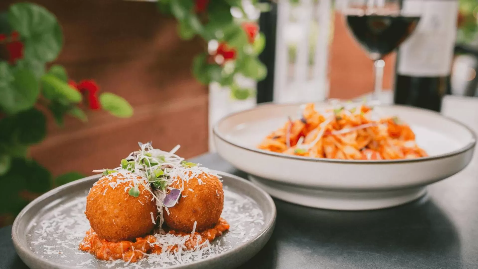 Restaurant/places to eat in Mercure Brisbane Spring Hill