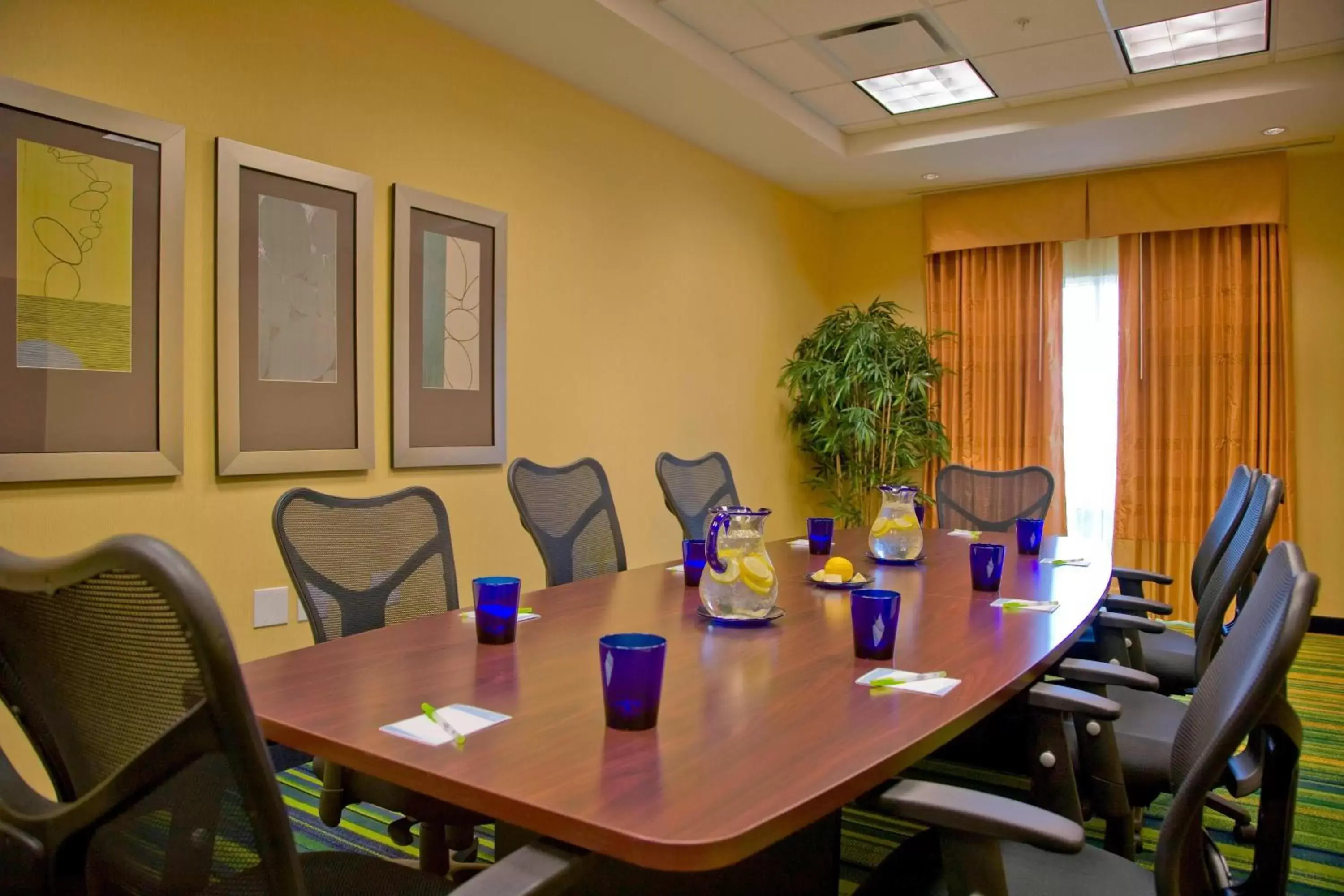 Meeting/conference room in Fairfield Inn and Suites by Marriott Montgomery EastChase